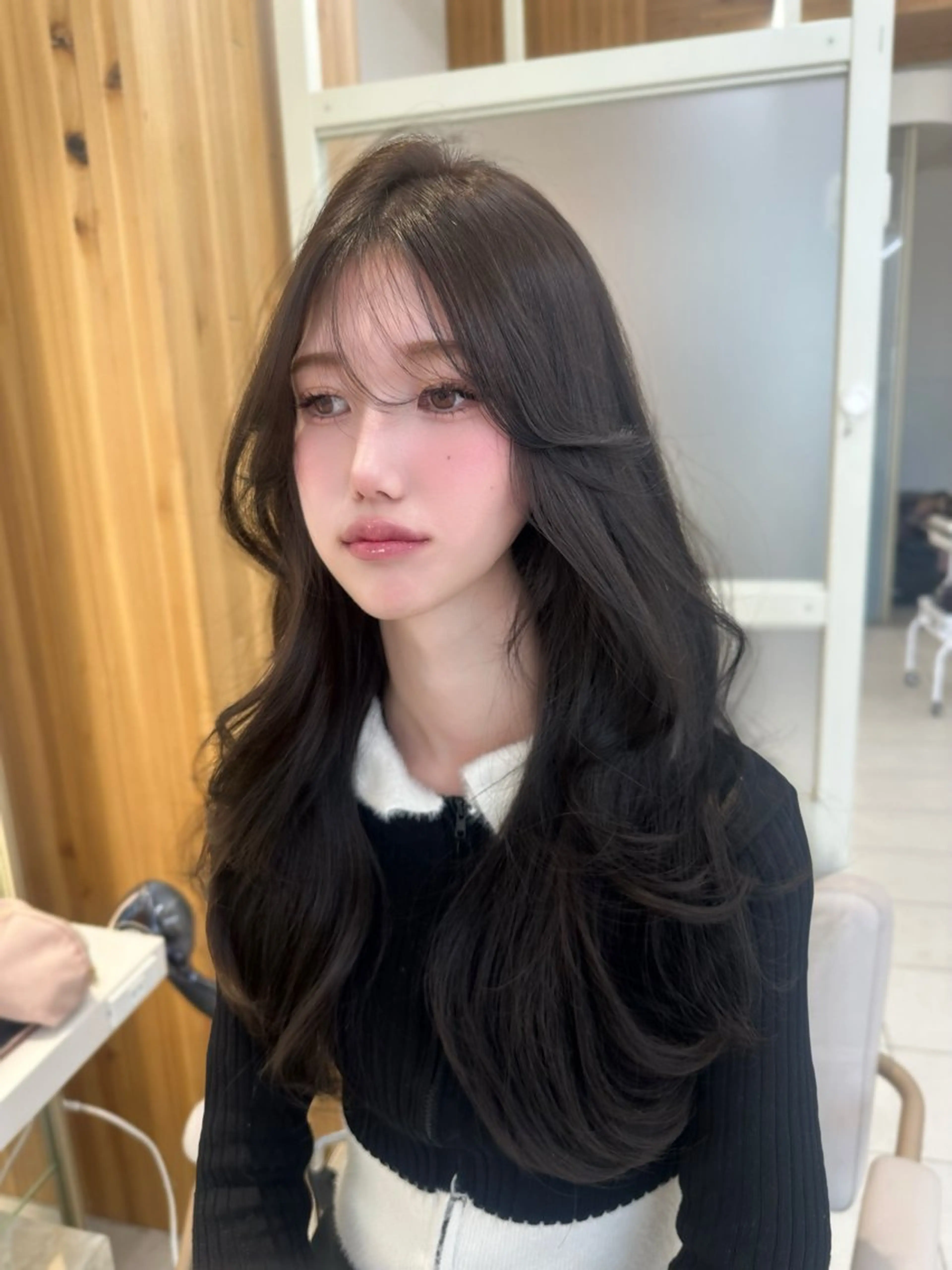 ロング oto🎀×美髪× シースルー前髪🤍のヘアスタイル