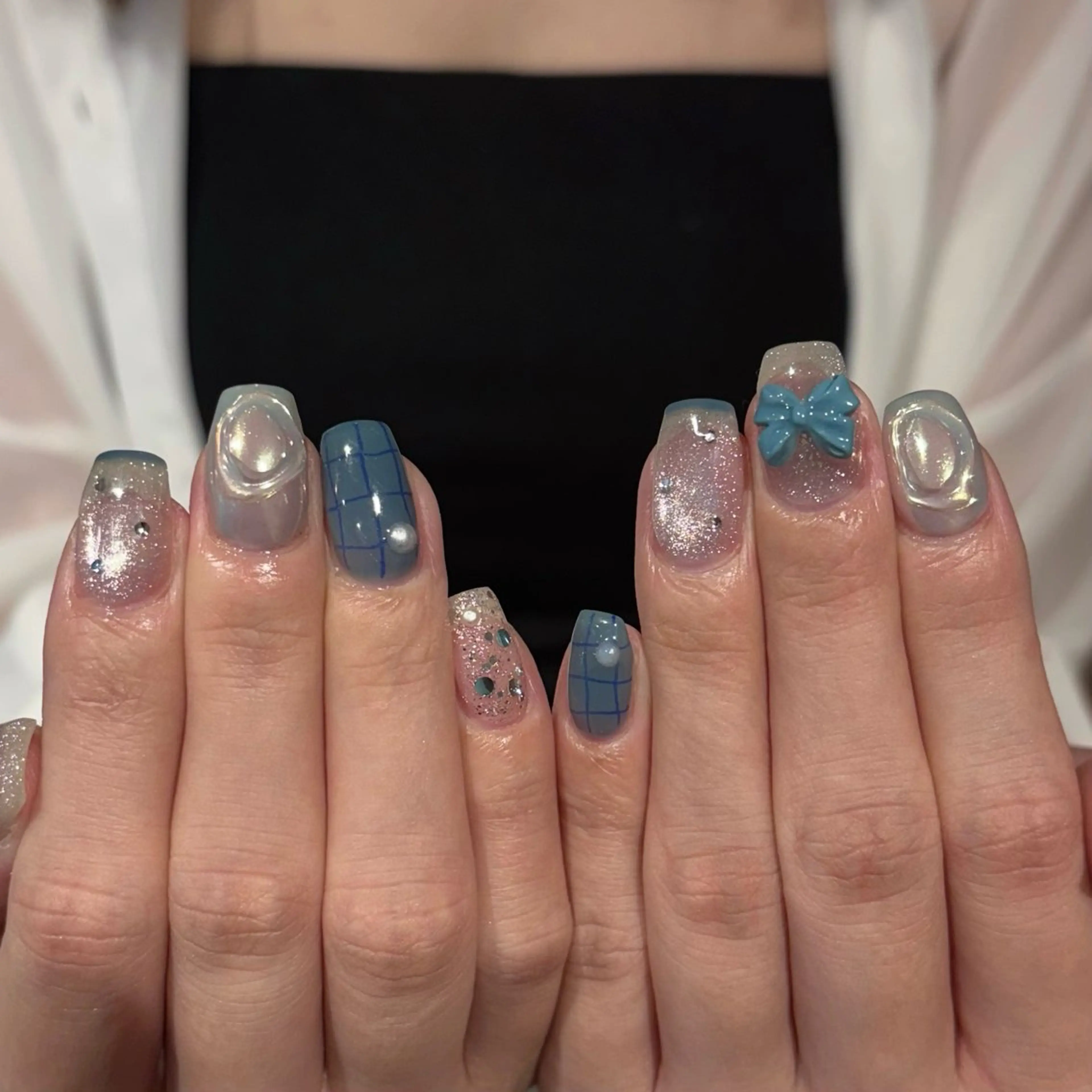 ネイル オーロラネイル フレンチネイル キラキラネイル マグネットネイル ミラーネイル Bianca名駅店 安田のネイルデザイン