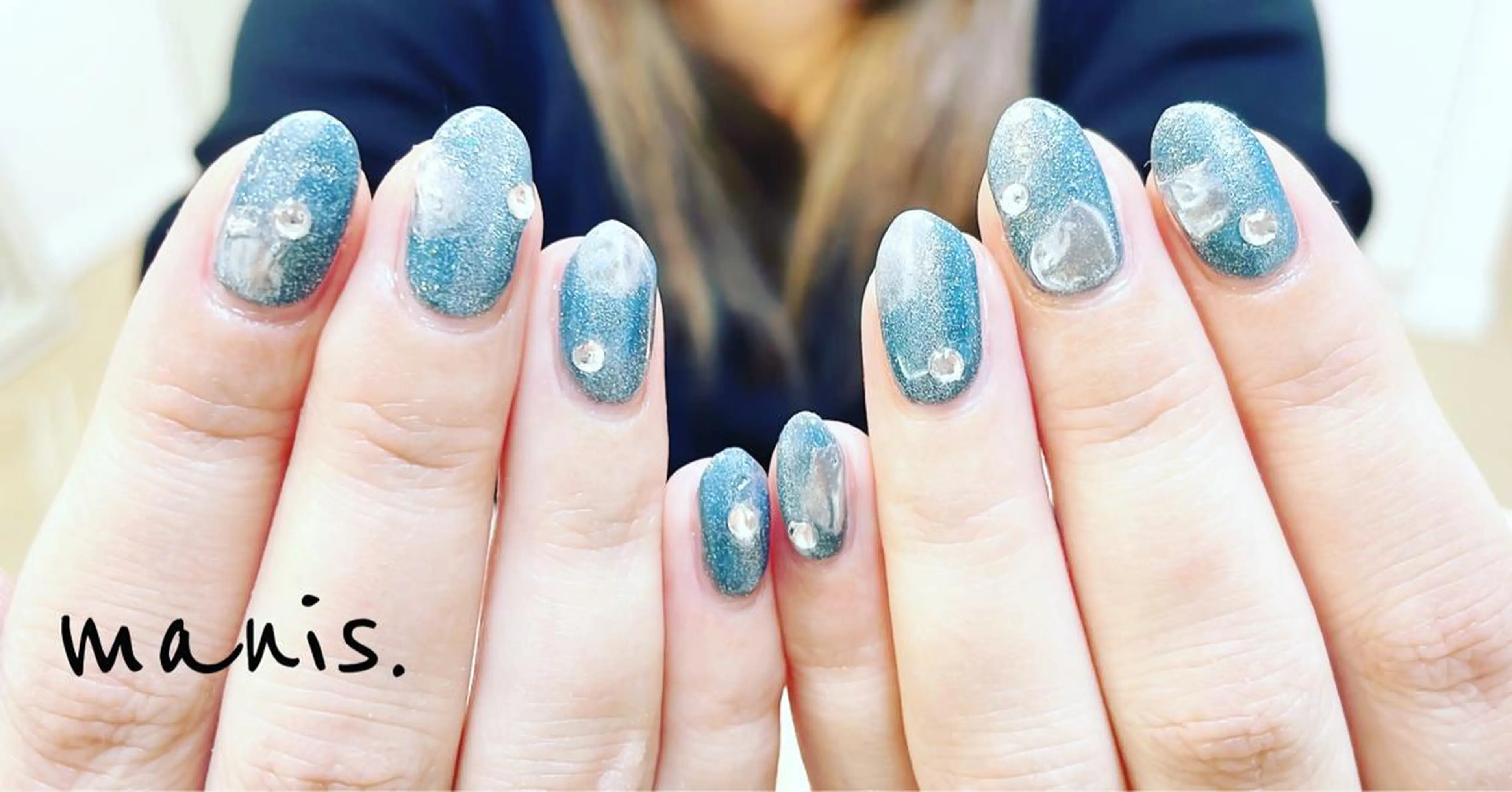 ネイル manis .のネイルデザイン