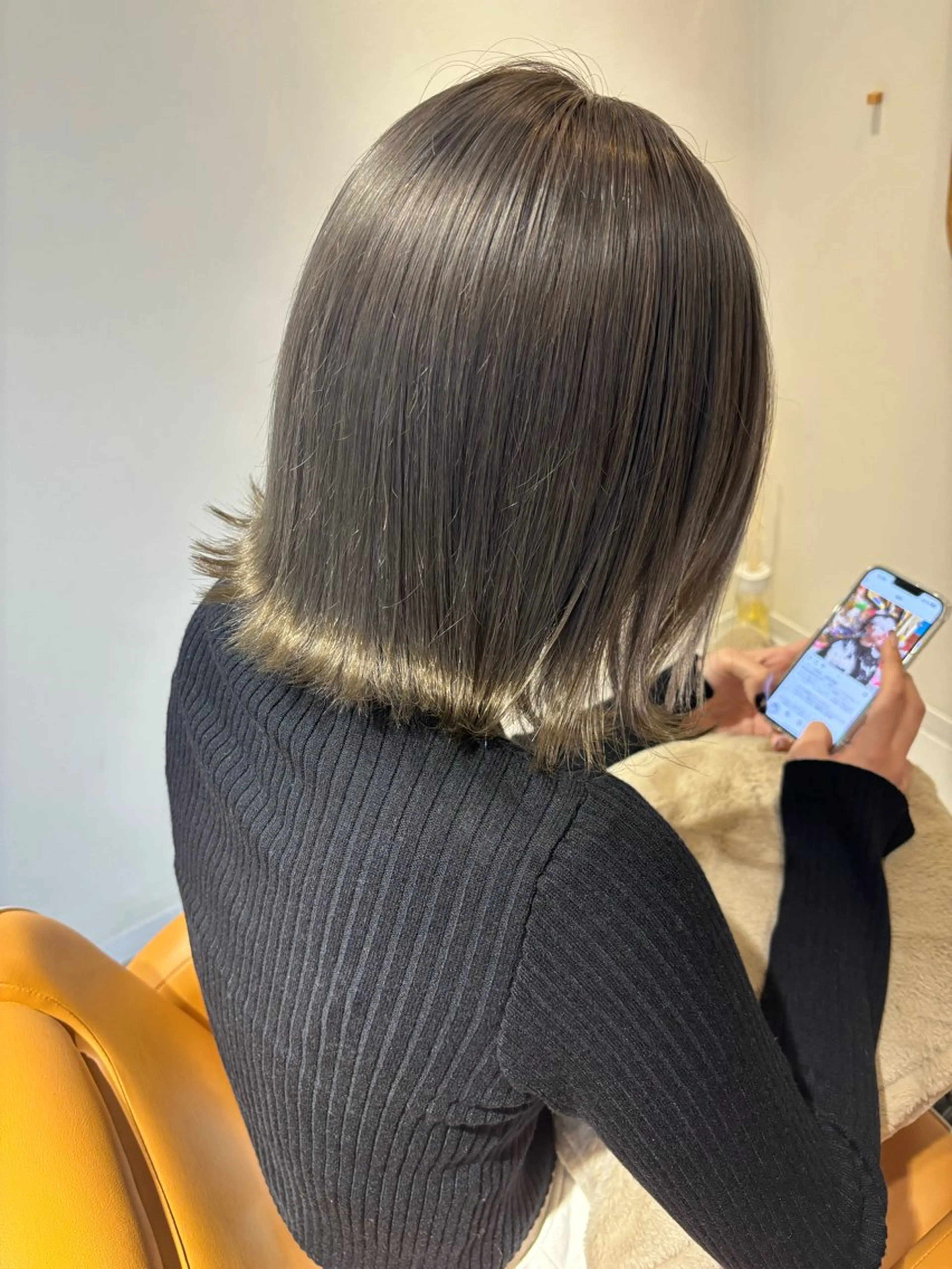 ミディアム カラー グレージュ mile所属・mile 〔東二見〕のヘアスタイル