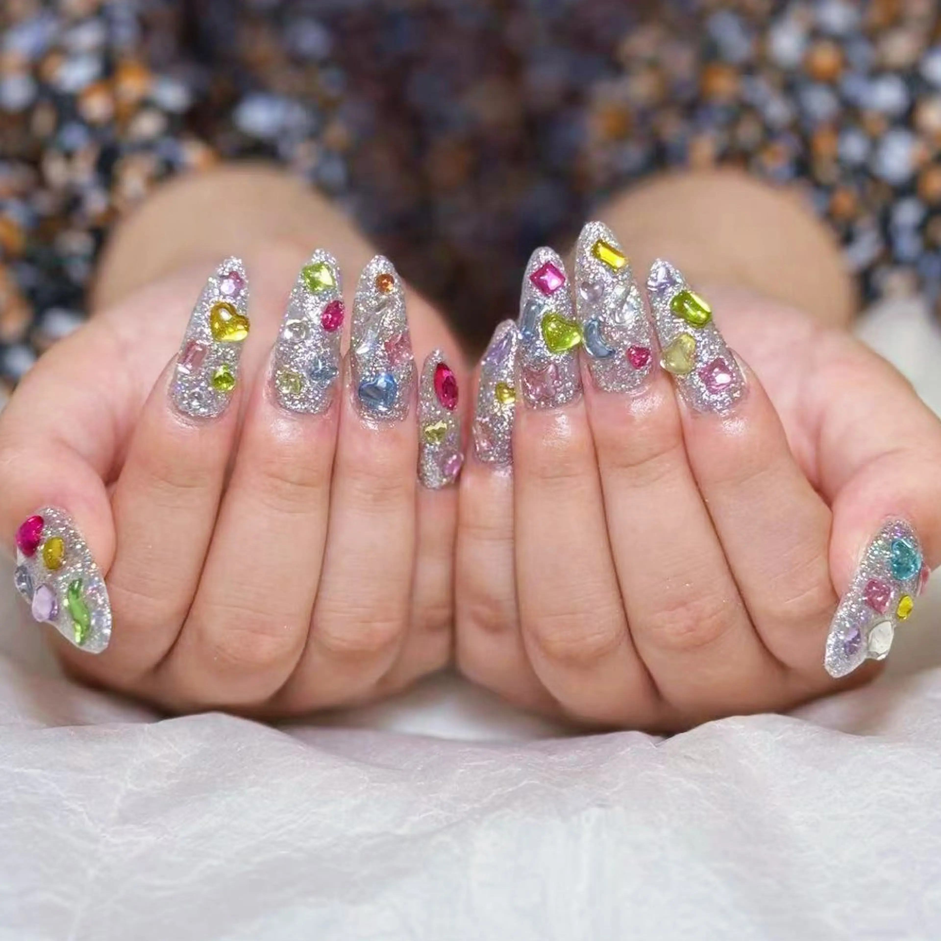 【11月オフ全て無料中】🌸ソフトジェルオフ無料❤✨長さ出しワンカラー＋パーツ付け放題の写真