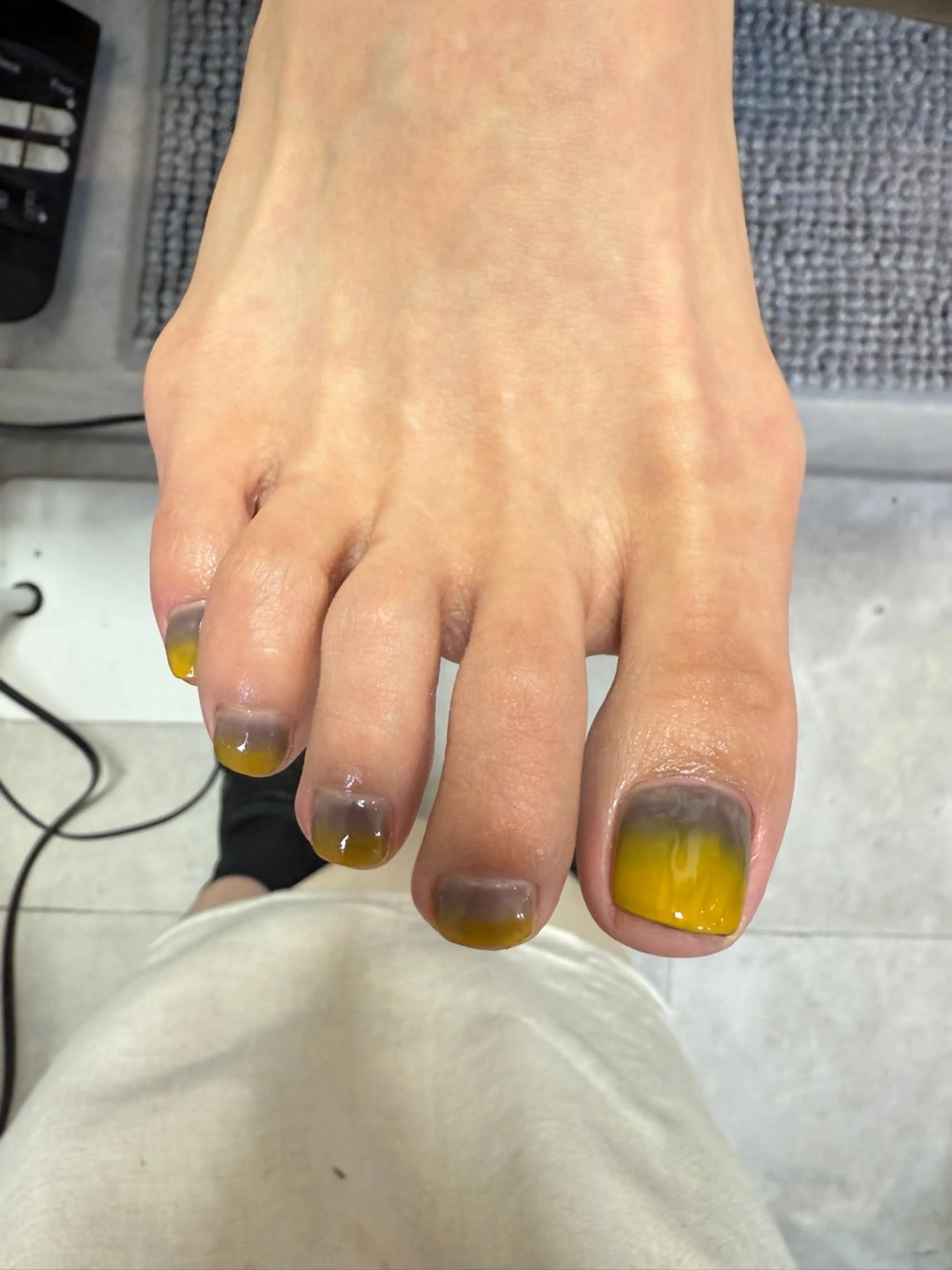 ネイル フットネイル R2-O2 nailのネイルデザイン