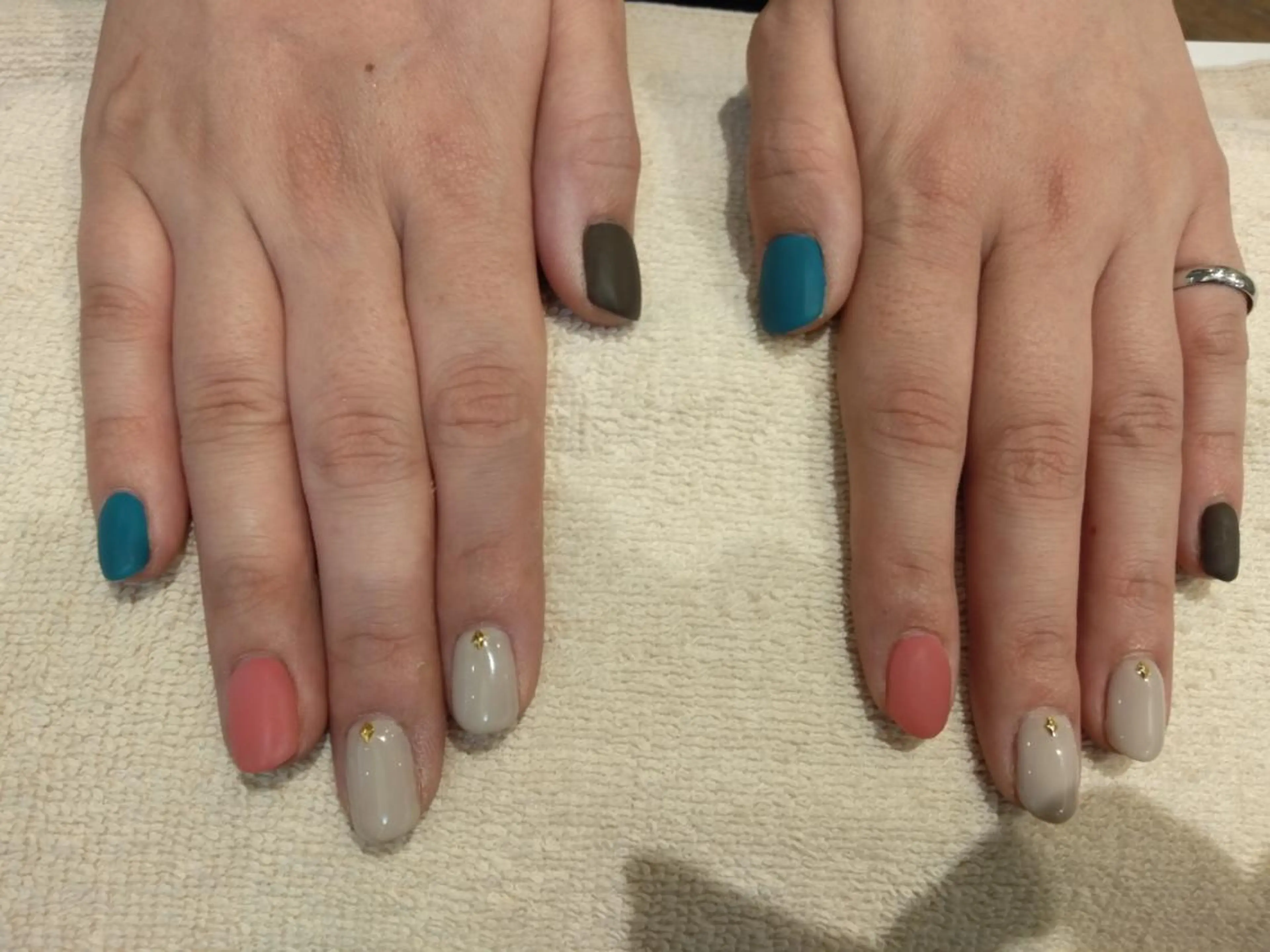 ネイル  More suzukiのネイルデザイン