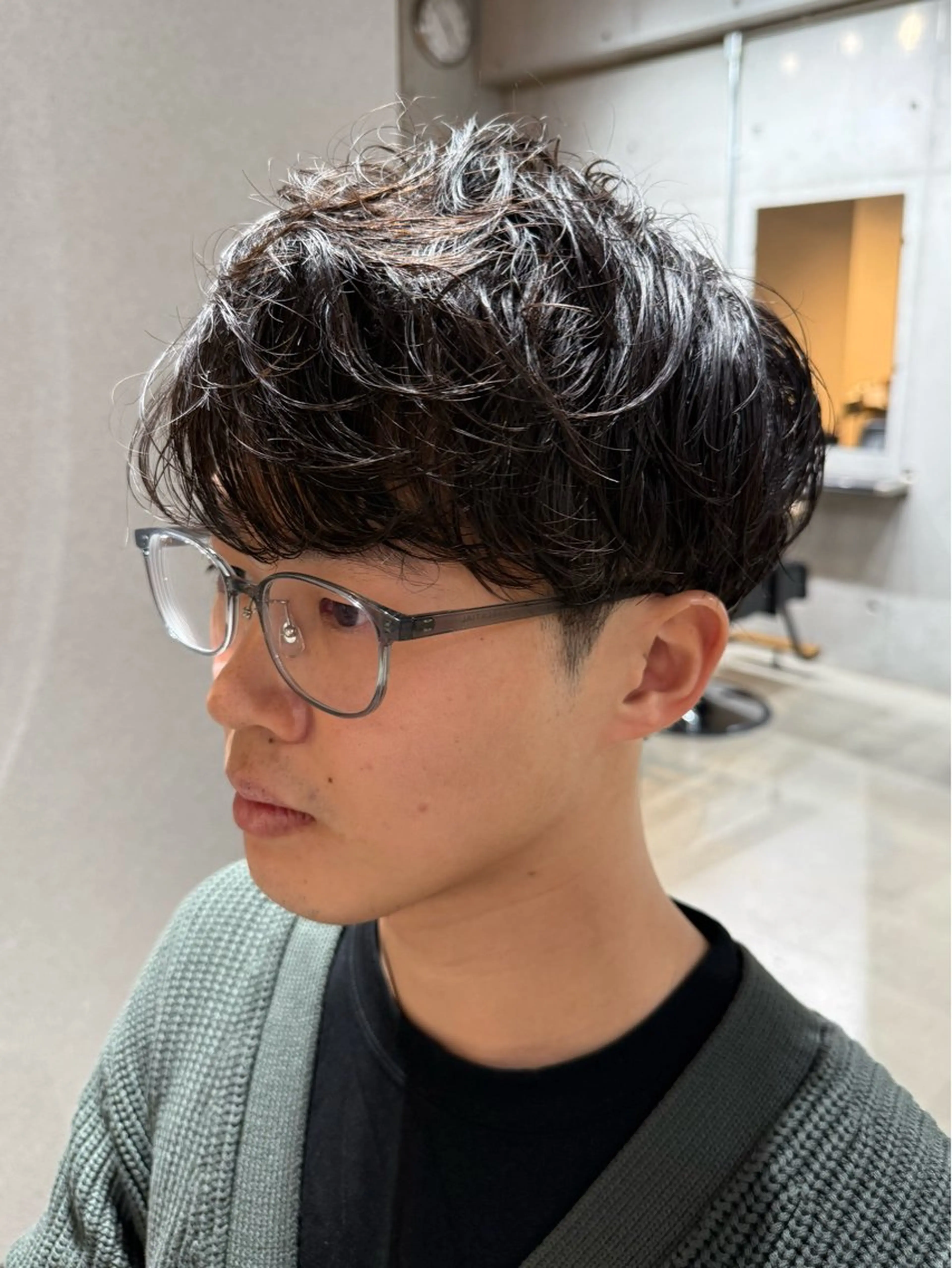 ミディアム パーマ メンズ ミディアムパーマ メンズパーマ ニュアンスパーマ 藤田 一遼のヘアスタイル