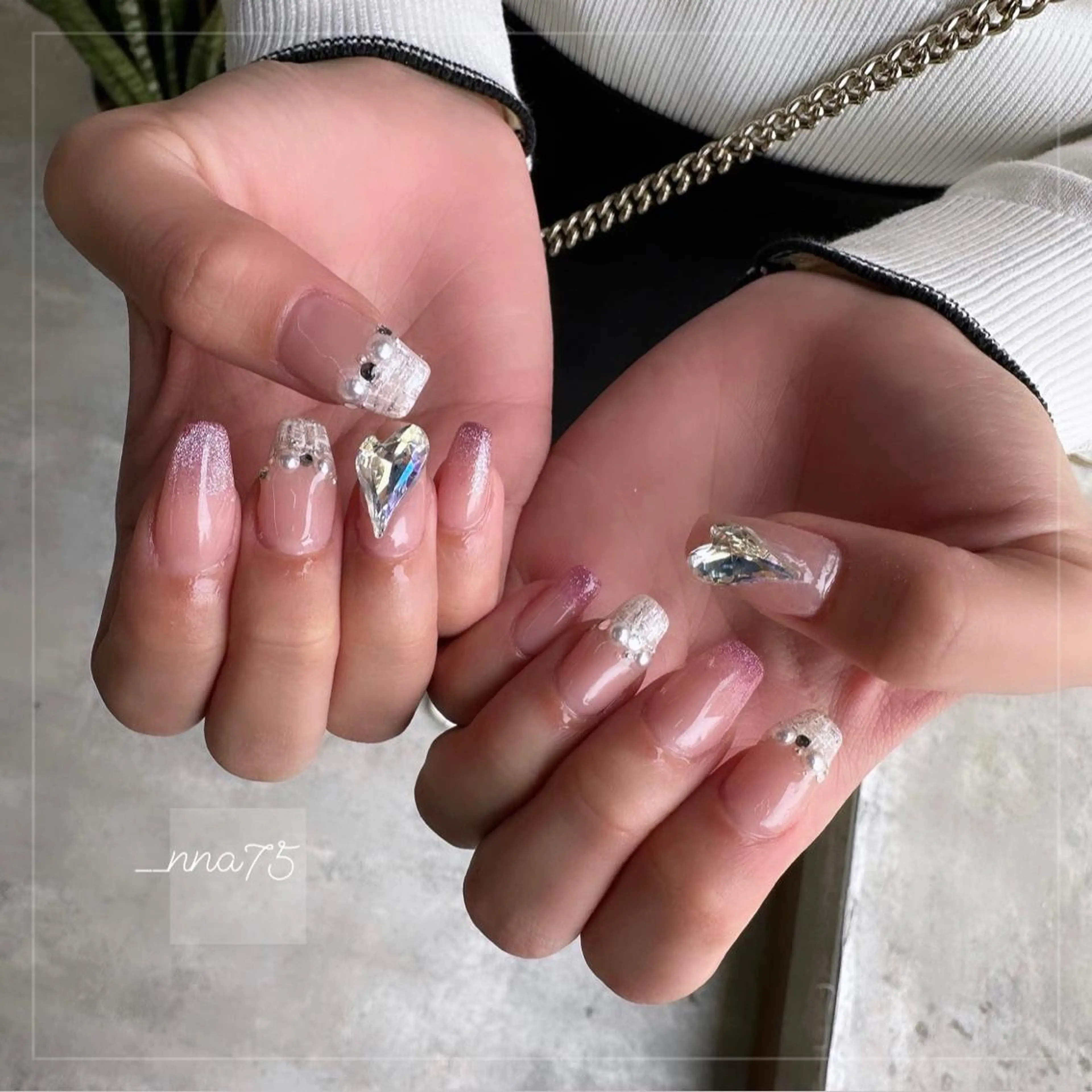 ネイル ハンドネイル GRANDE OSU Anna 🧸💛のネイルデザイン