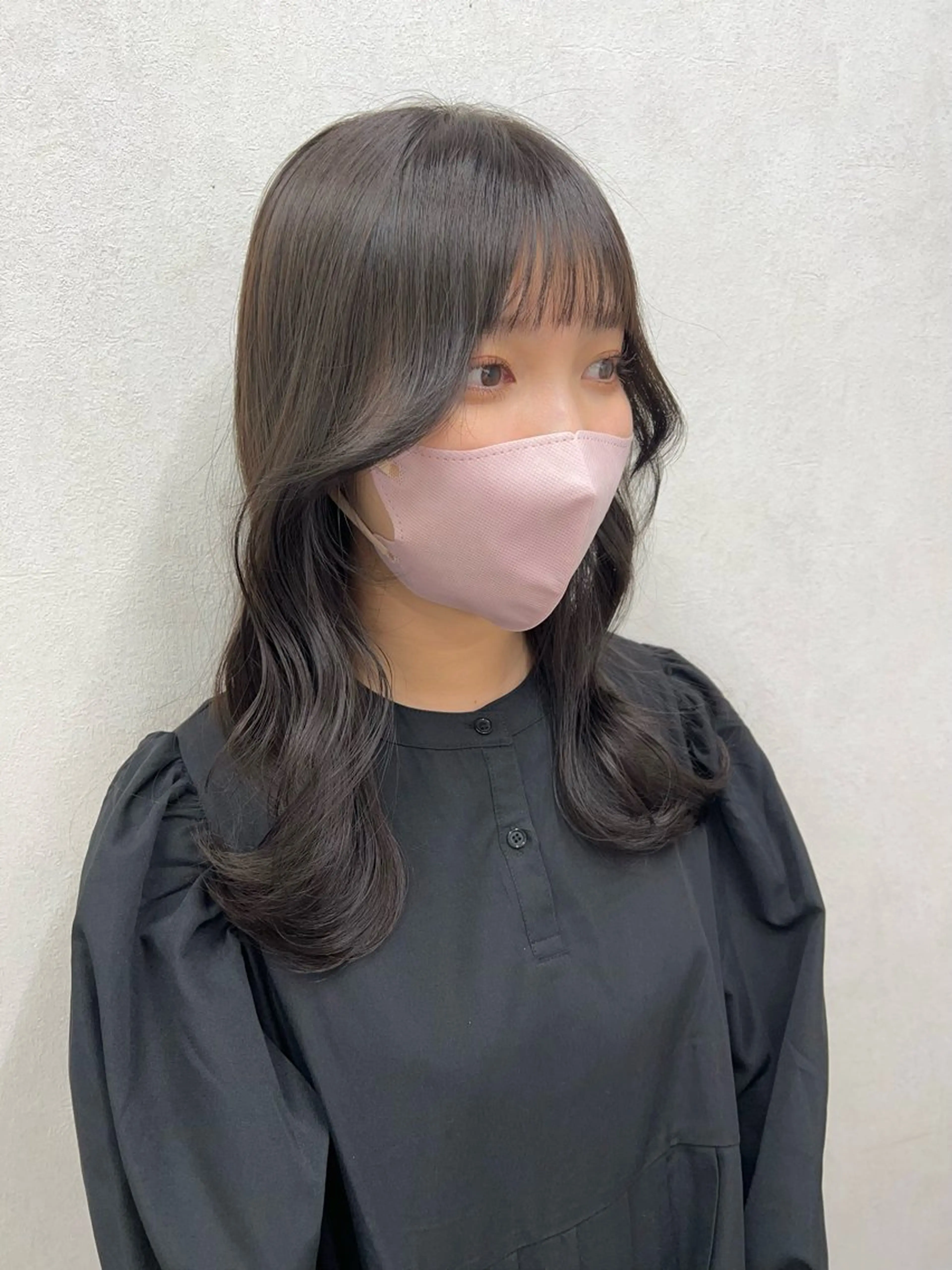 ミディアム くびれヘア 顔まわりレイヤー 髪質改善 韓国風ヘア レイヤーカット shindo lisa🎀🪽のヘアスタイル