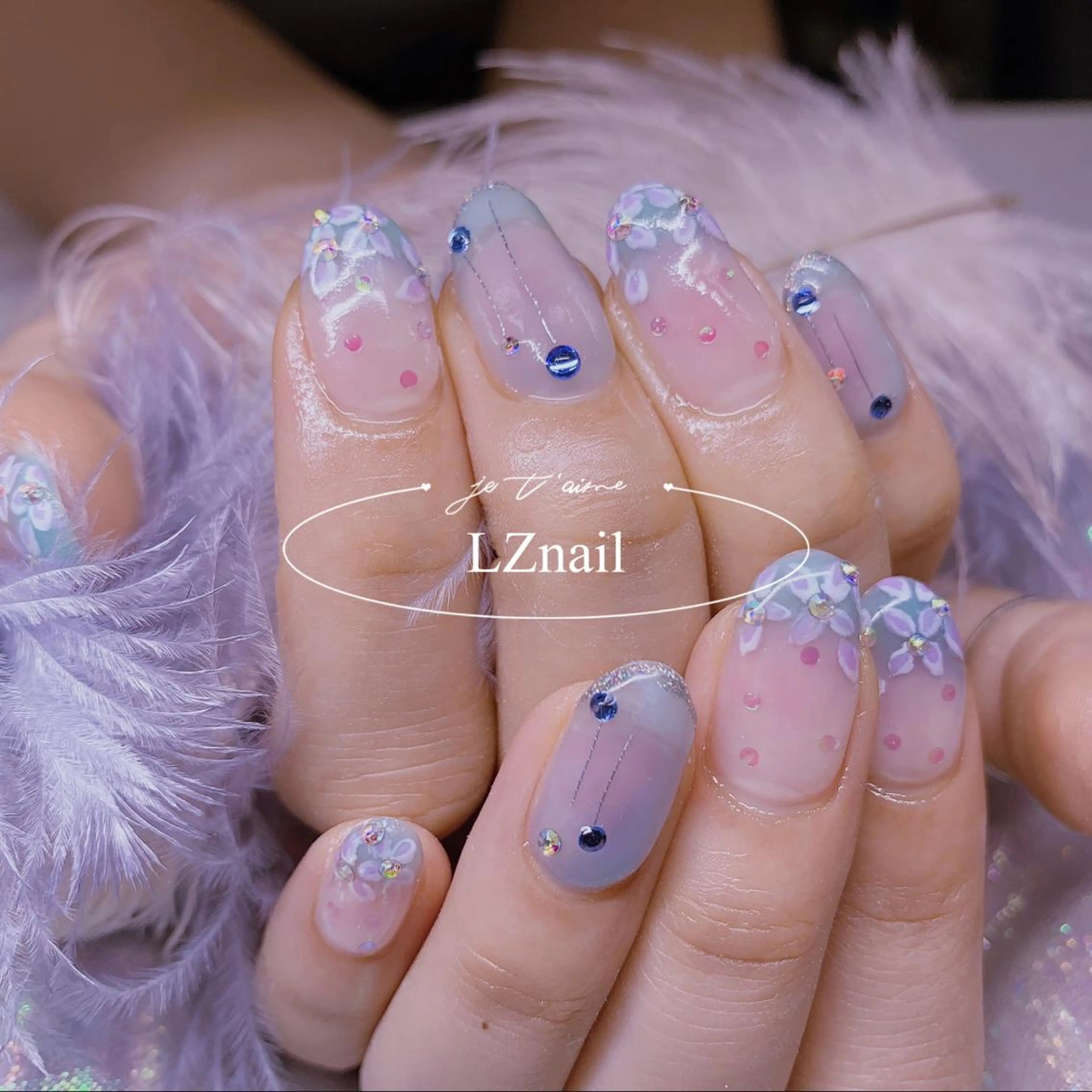 ネイル 🌖す い🌒のネイルデザイン