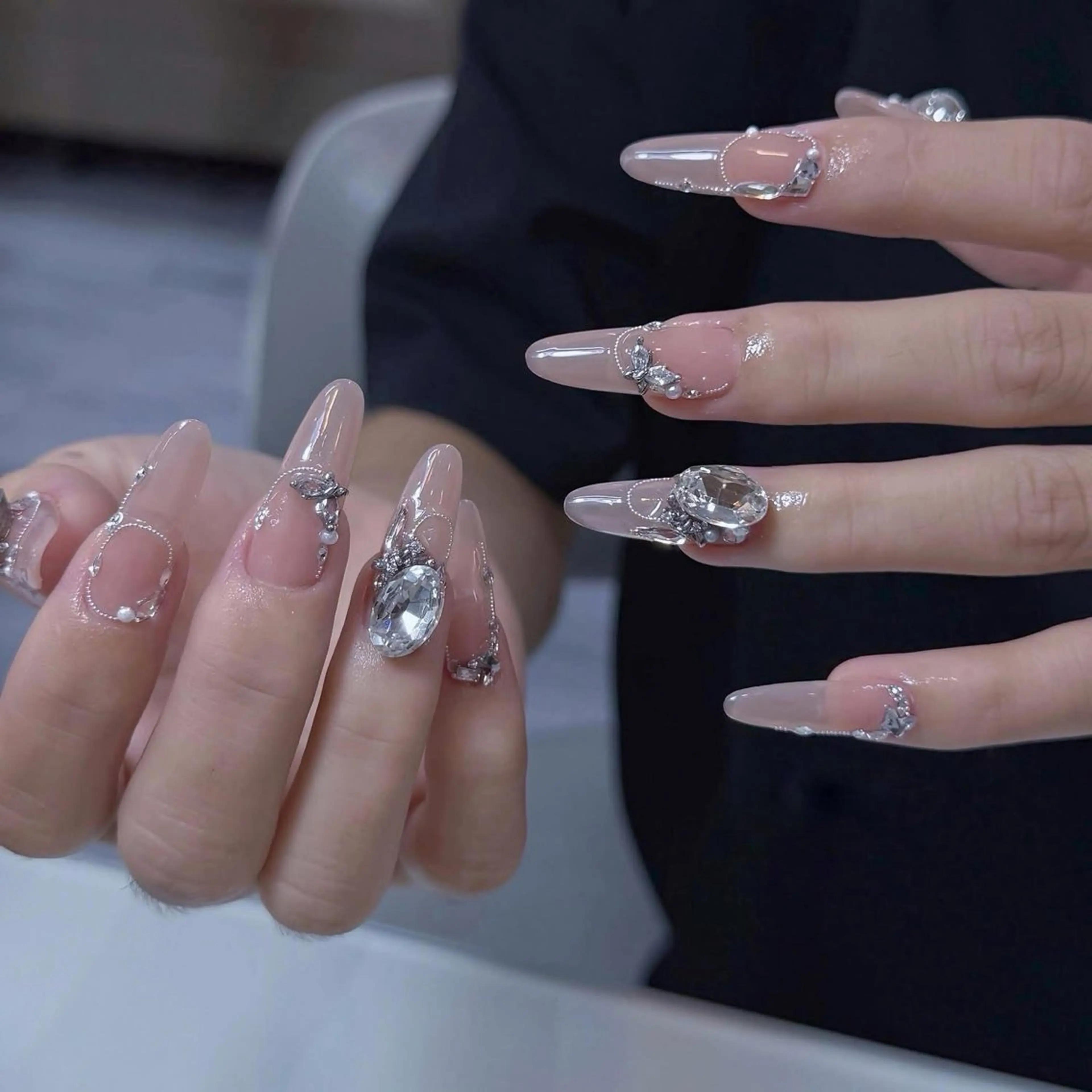 ネイル ハンドネイル T. Leeのネイルデザイン