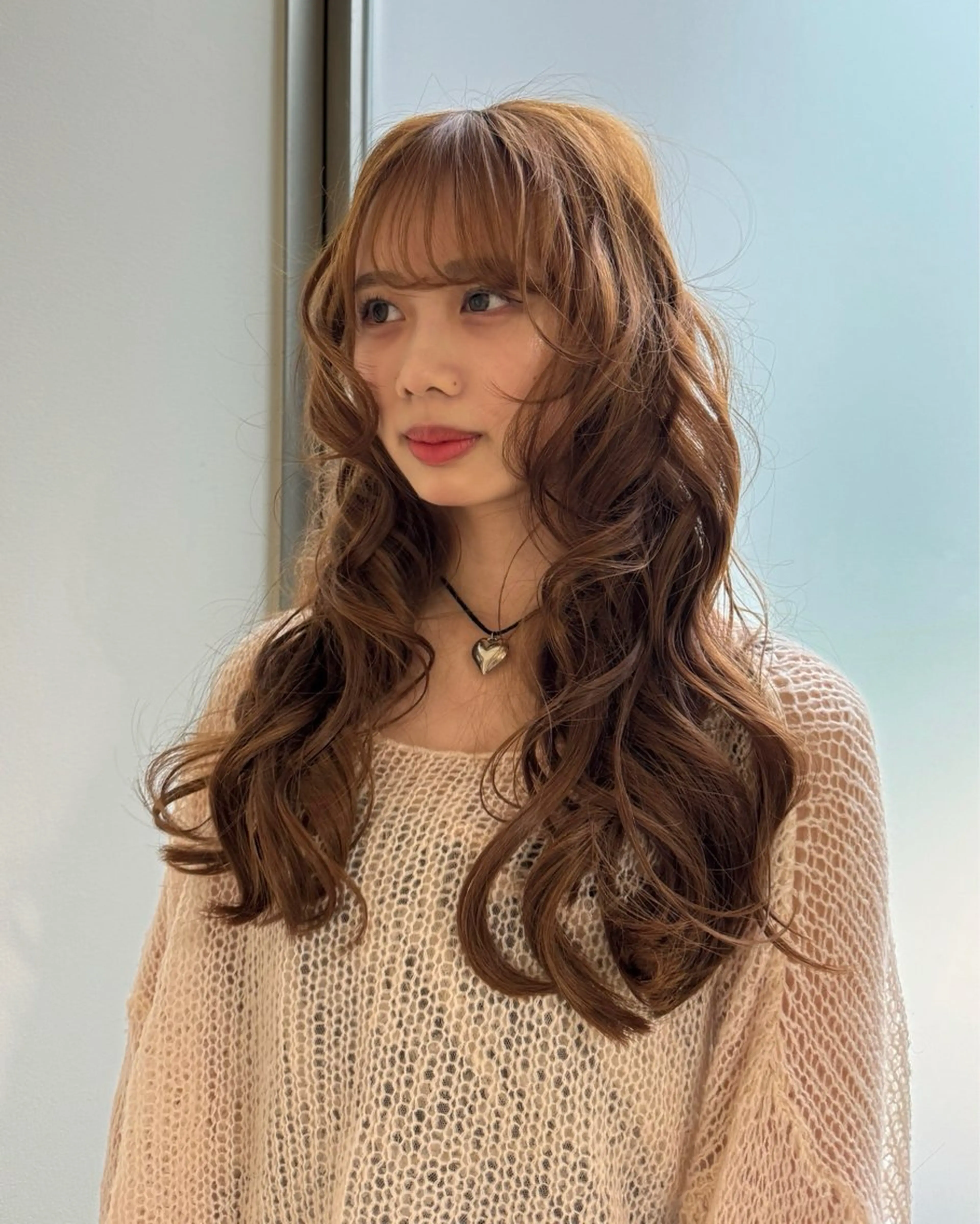 ロング カラー ヘアアレンジ ヘアカラー トリートメント minto/ 似合わせ/ハイトーンのヘアスタイル