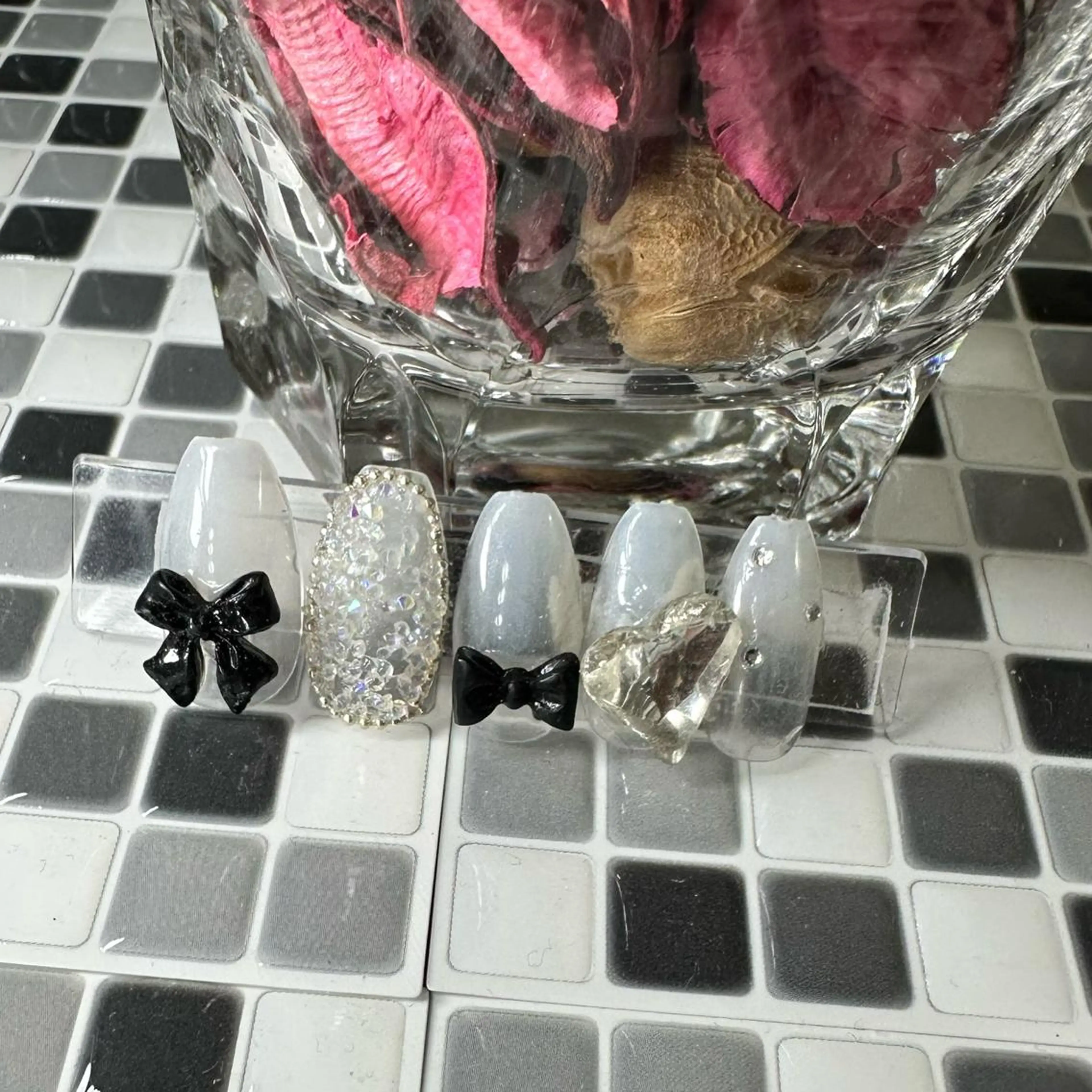 ネイル 新山 聖のネイルデザイン