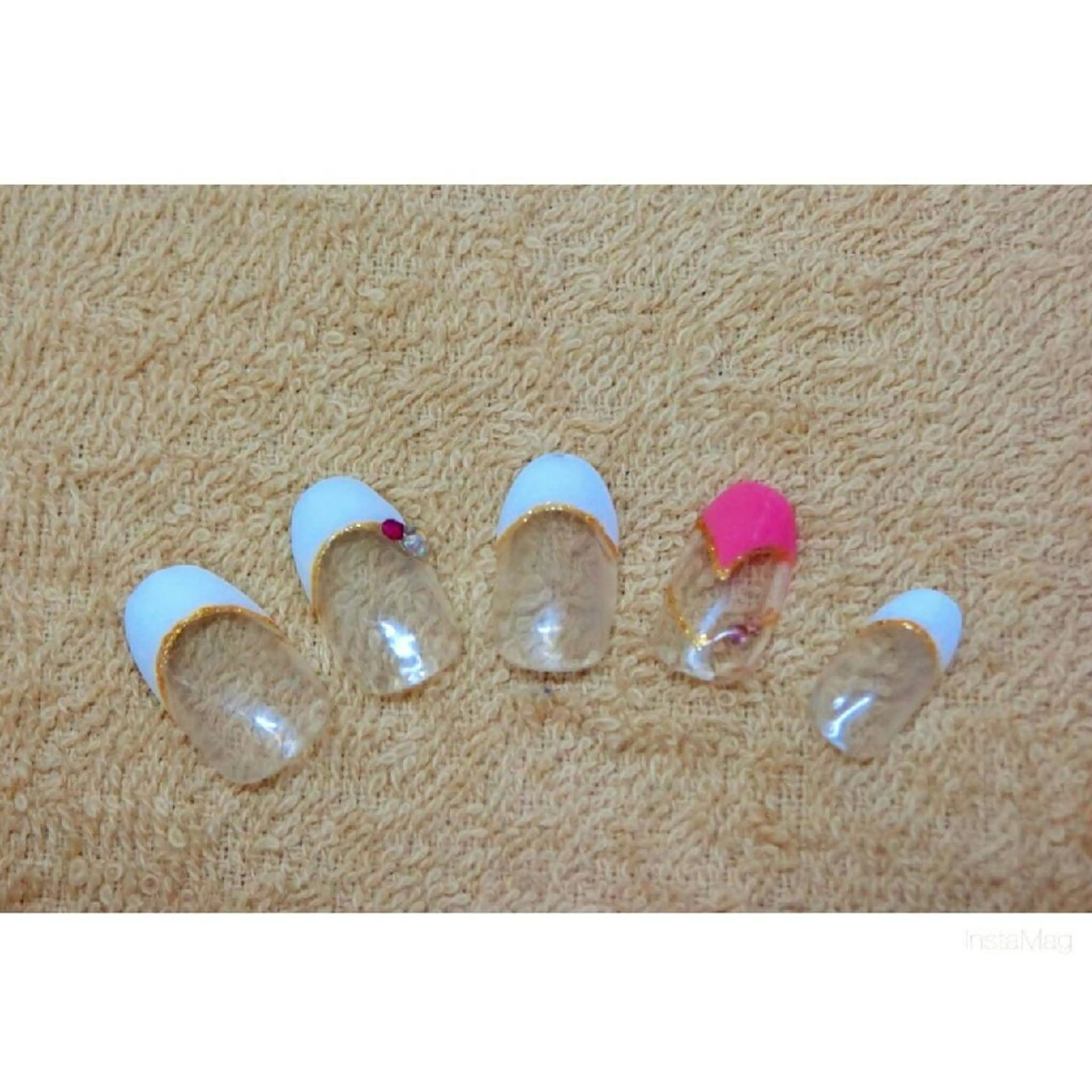 ネイル シンプルネイル 痛ネイル/ワンホン/ フィルイン/長さだしのネイルデザイン