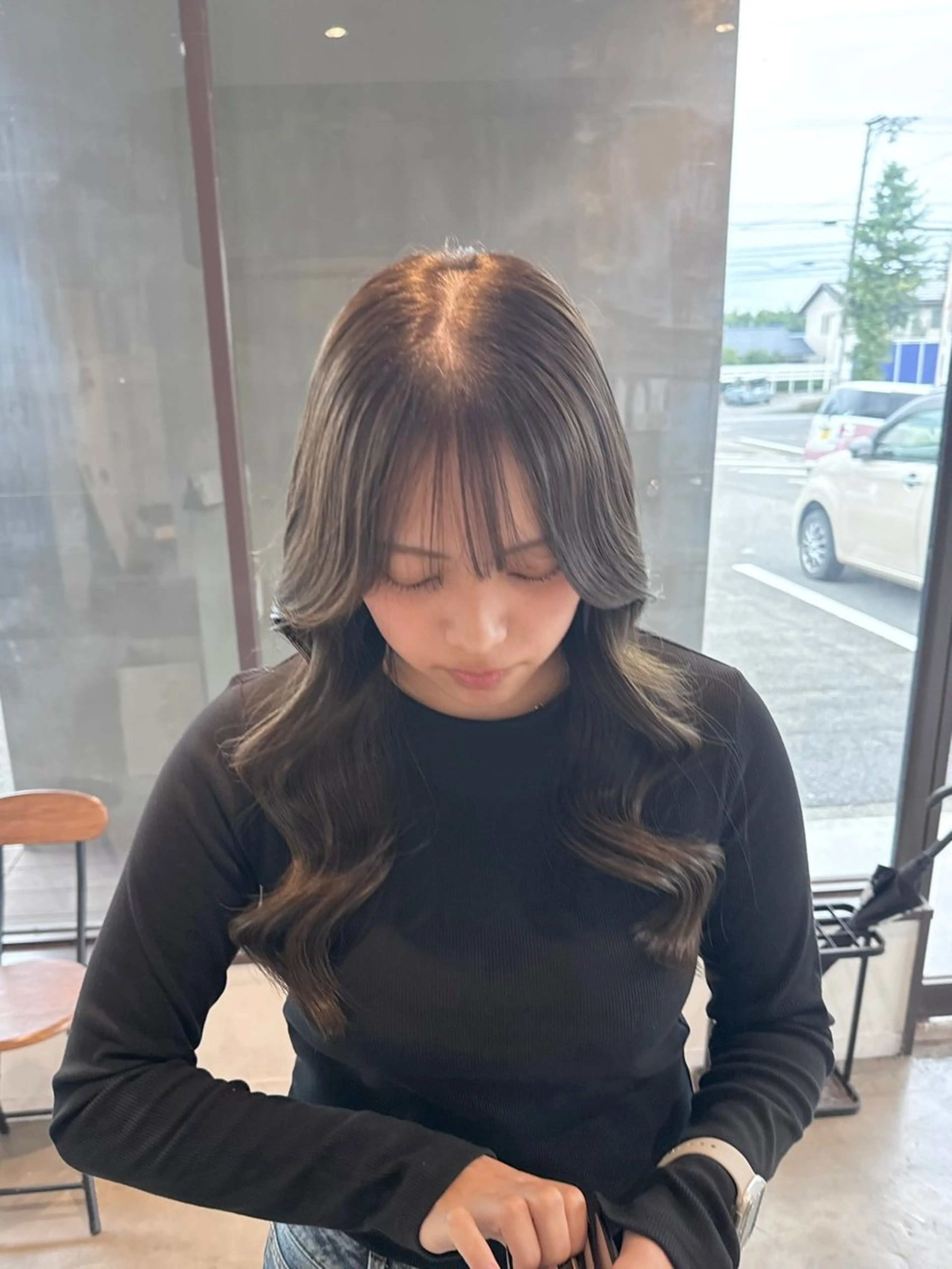 ロング ヘアカラー 透明感カラー 天羅のヘアスタイル