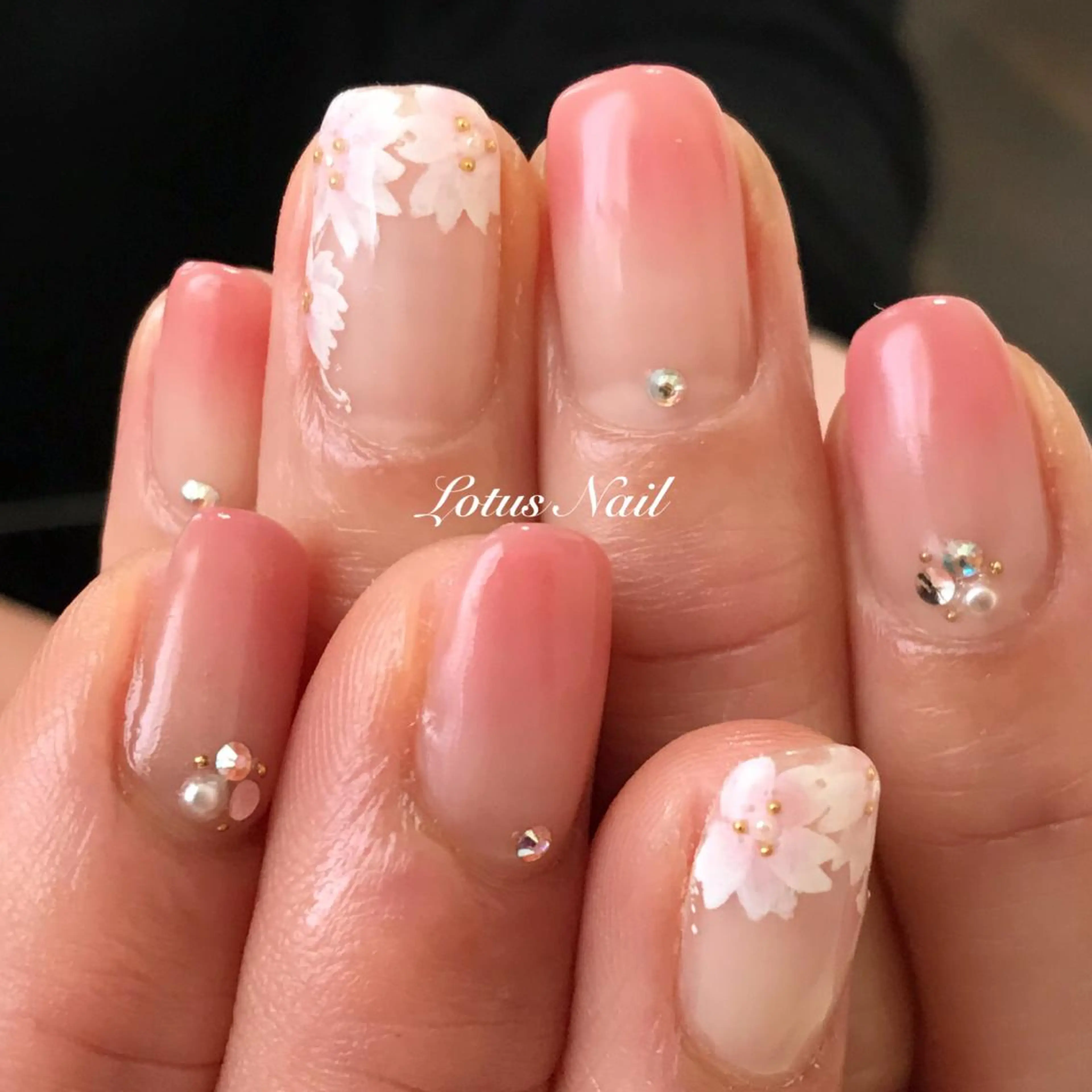 ネイル Lotus Nailのネイルデザイン