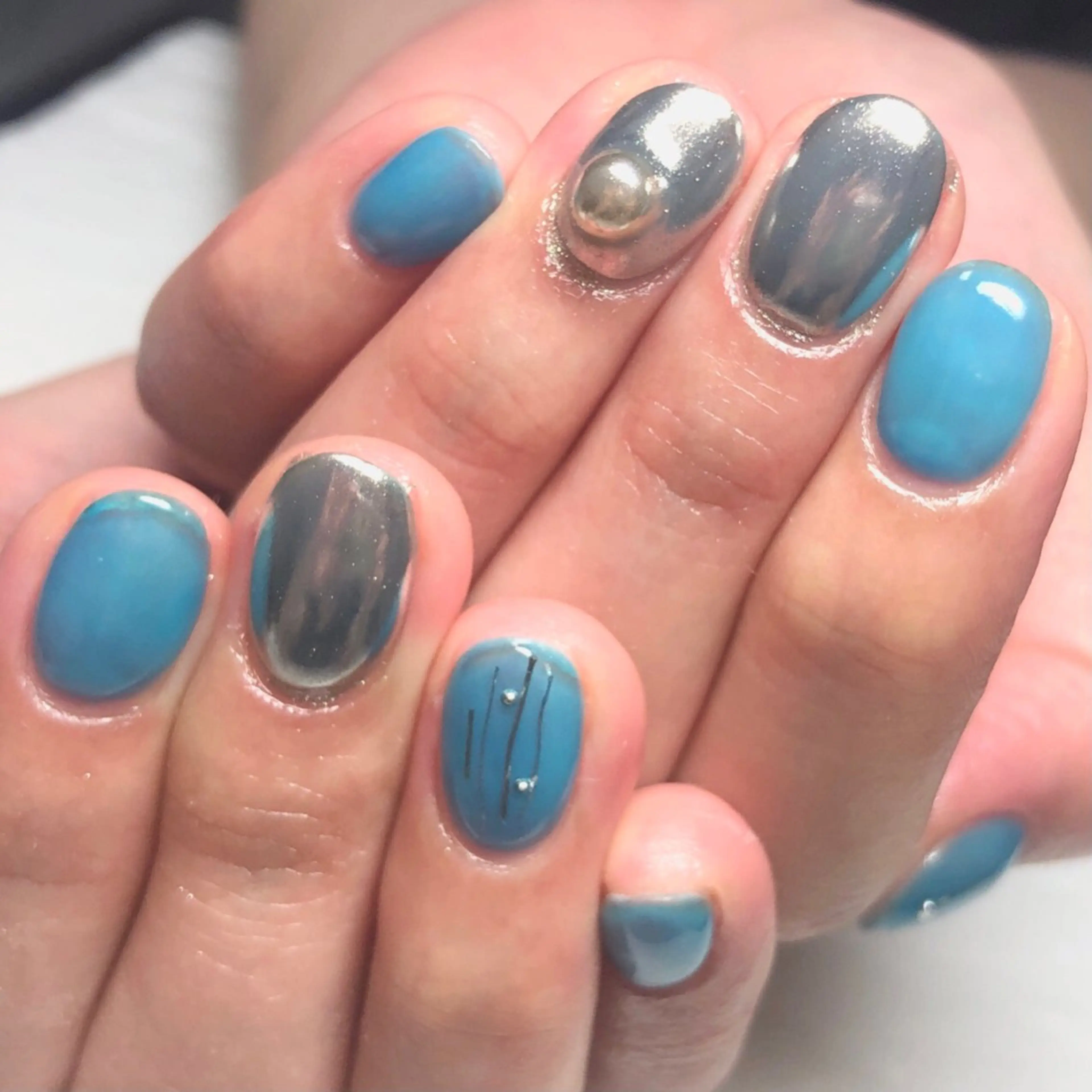 ネイル アートネイル ミラーネイル m美.所属・m美.ーエムミー 【nail&eye】のネイルデザイン