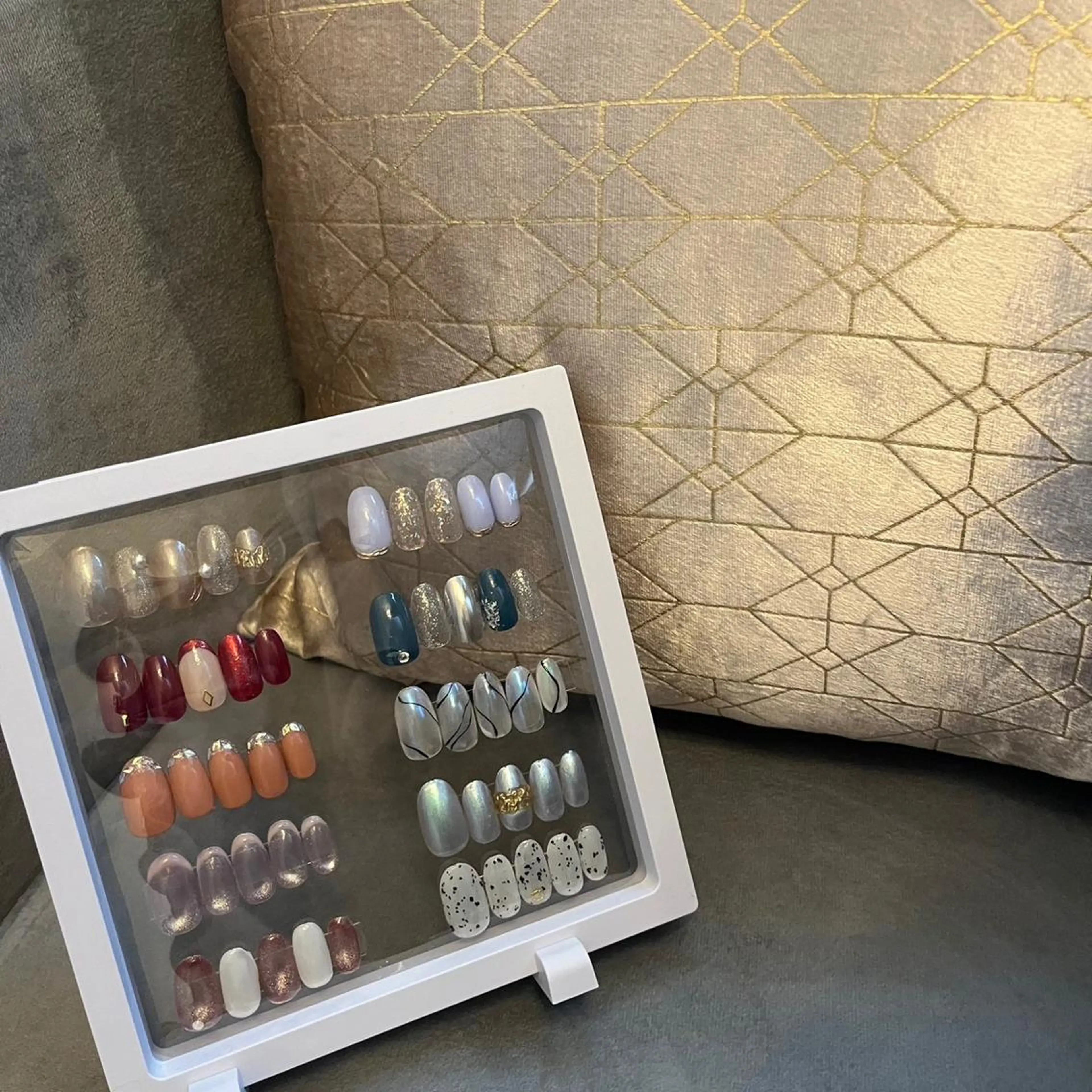 ネイル One'Ness所属・ワンネス トータルビューティーの眉毛・アイブロウイメージ