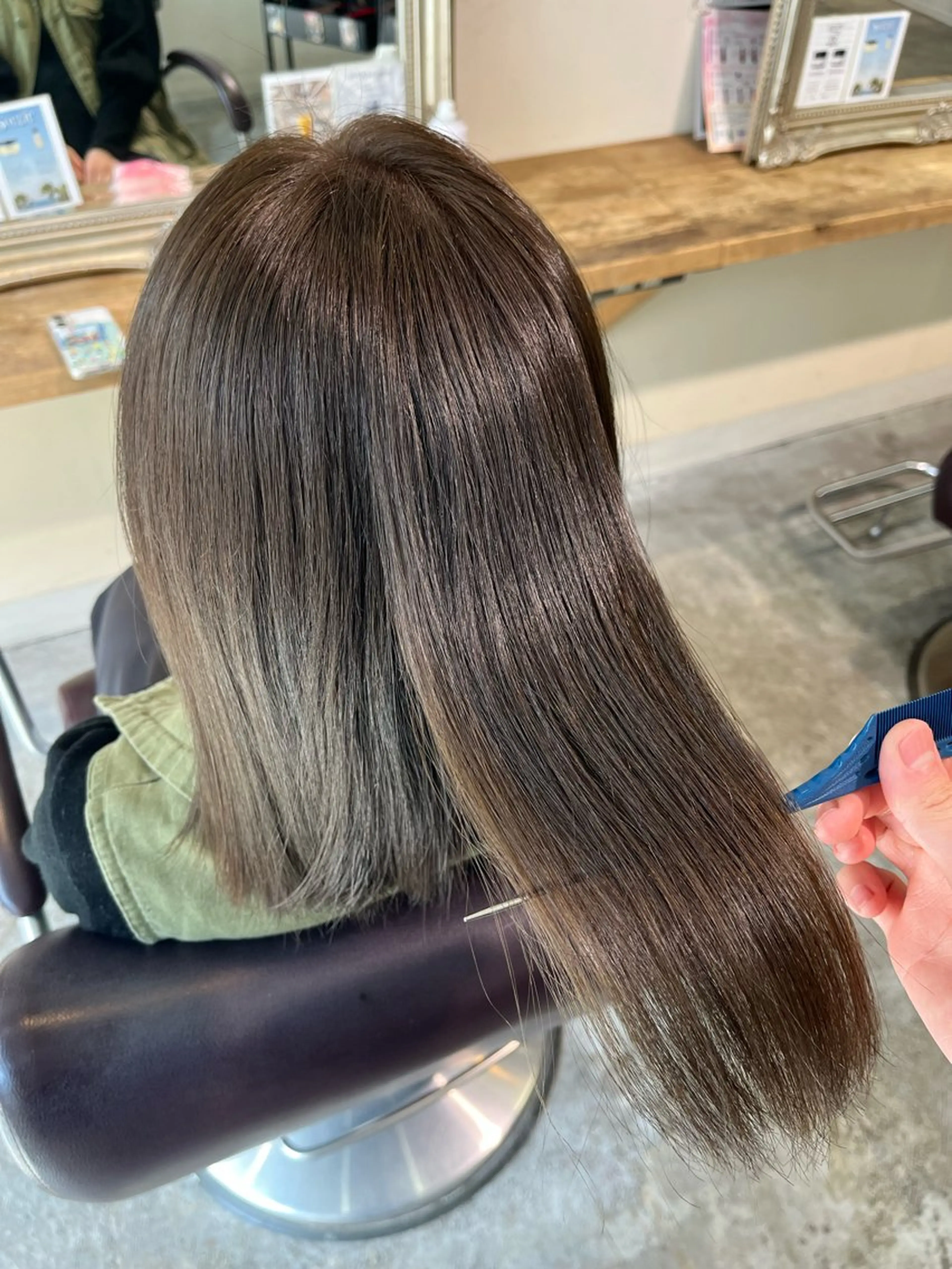 ミディアム カラー ヘアカラー トリートメント フェザーパーマ🌙 毛流れ yuzukiのヘアスタイル