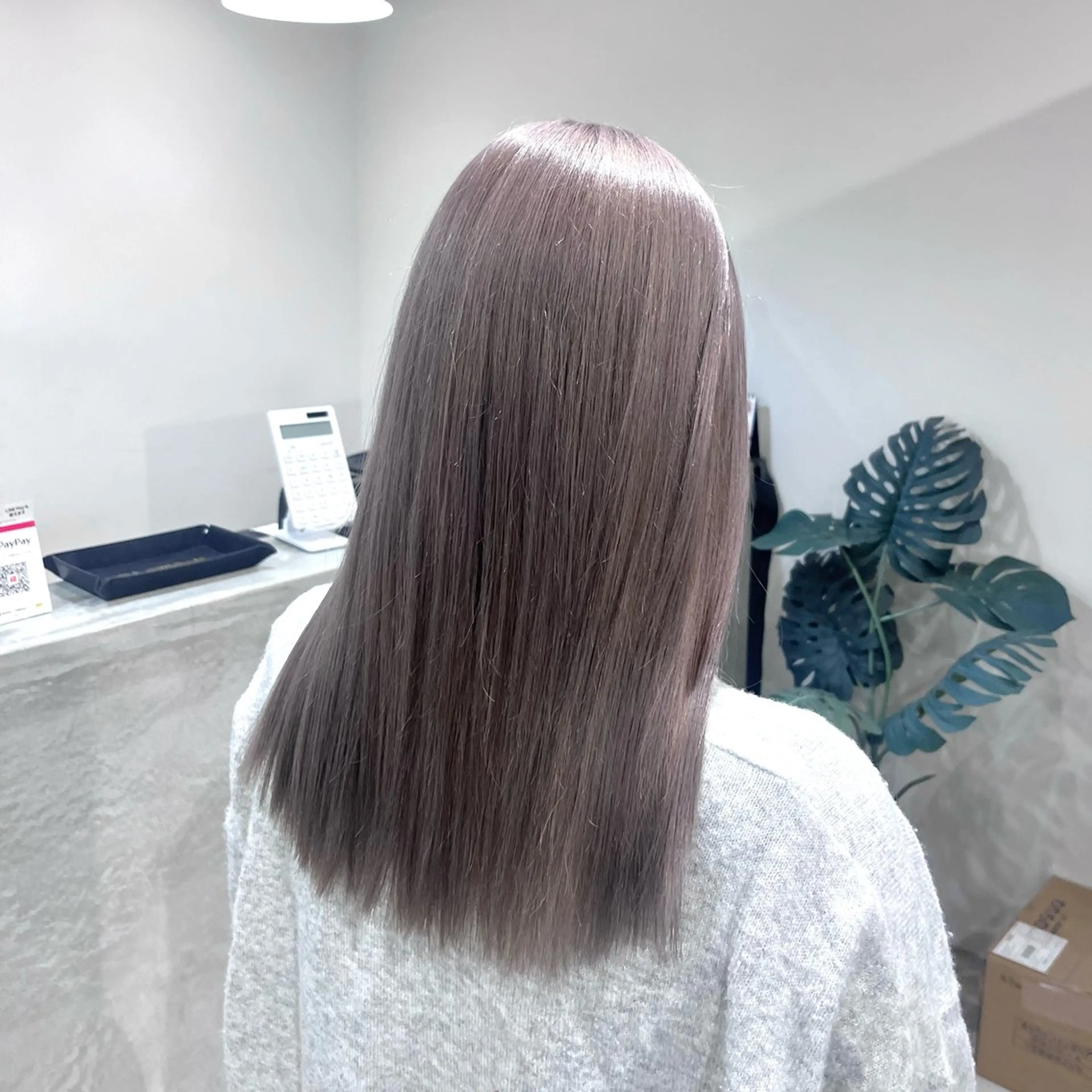 セミロング ヘアカラー トリートメント EMMA🤍 CIERA.心斎橋のヘアスタイル