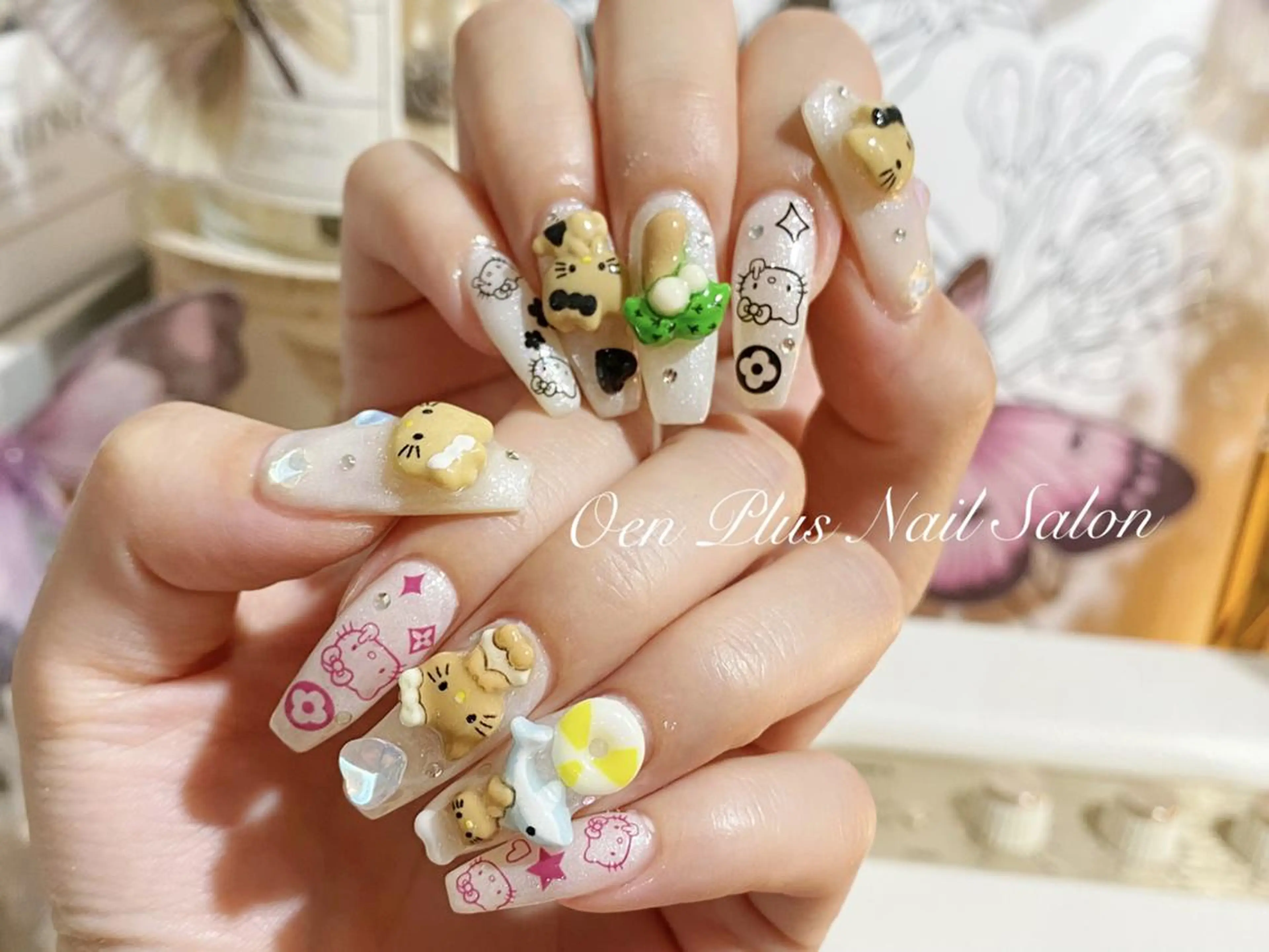 ネイル One Plus キキのネイルデザイン