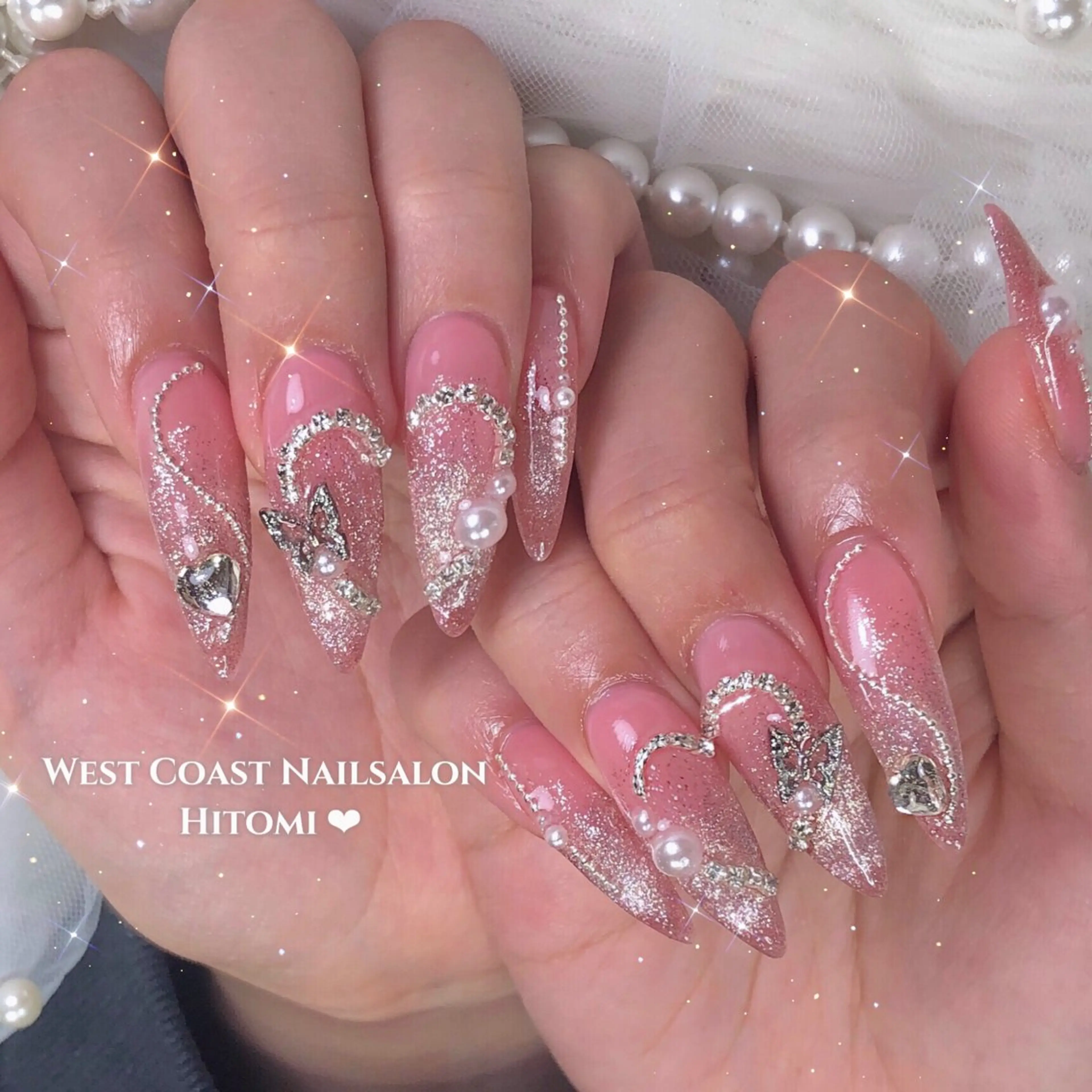 ネイル ハンドネイル リボン、ガーリー パーツ放題専門店のネイルデザイン