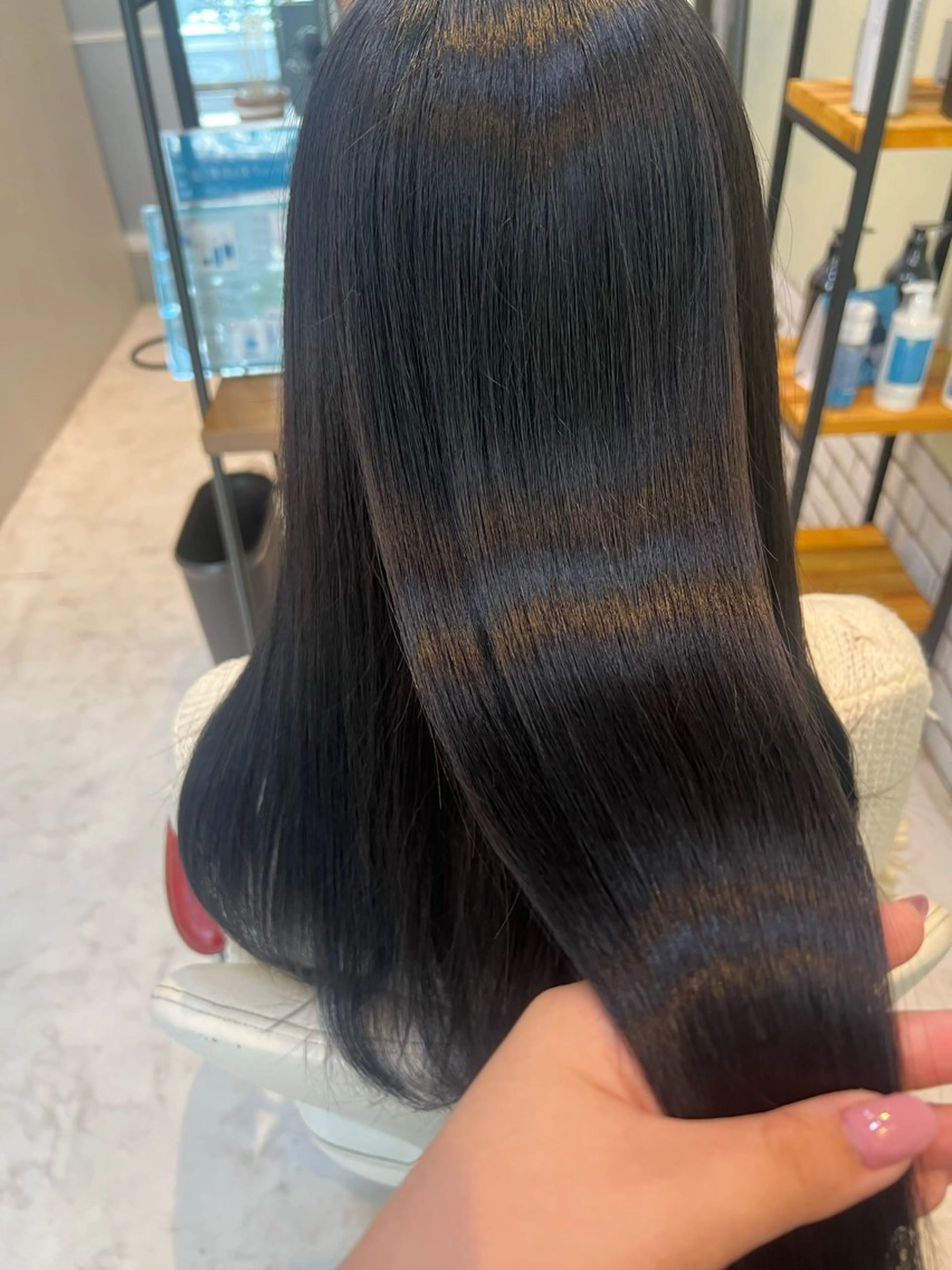 セミロング カラー トリートメント 髪質改善&トリートメント Loops鷺沼店所属・🌷髪質改善/ 落合 咲弥🌷のヘアスタイル