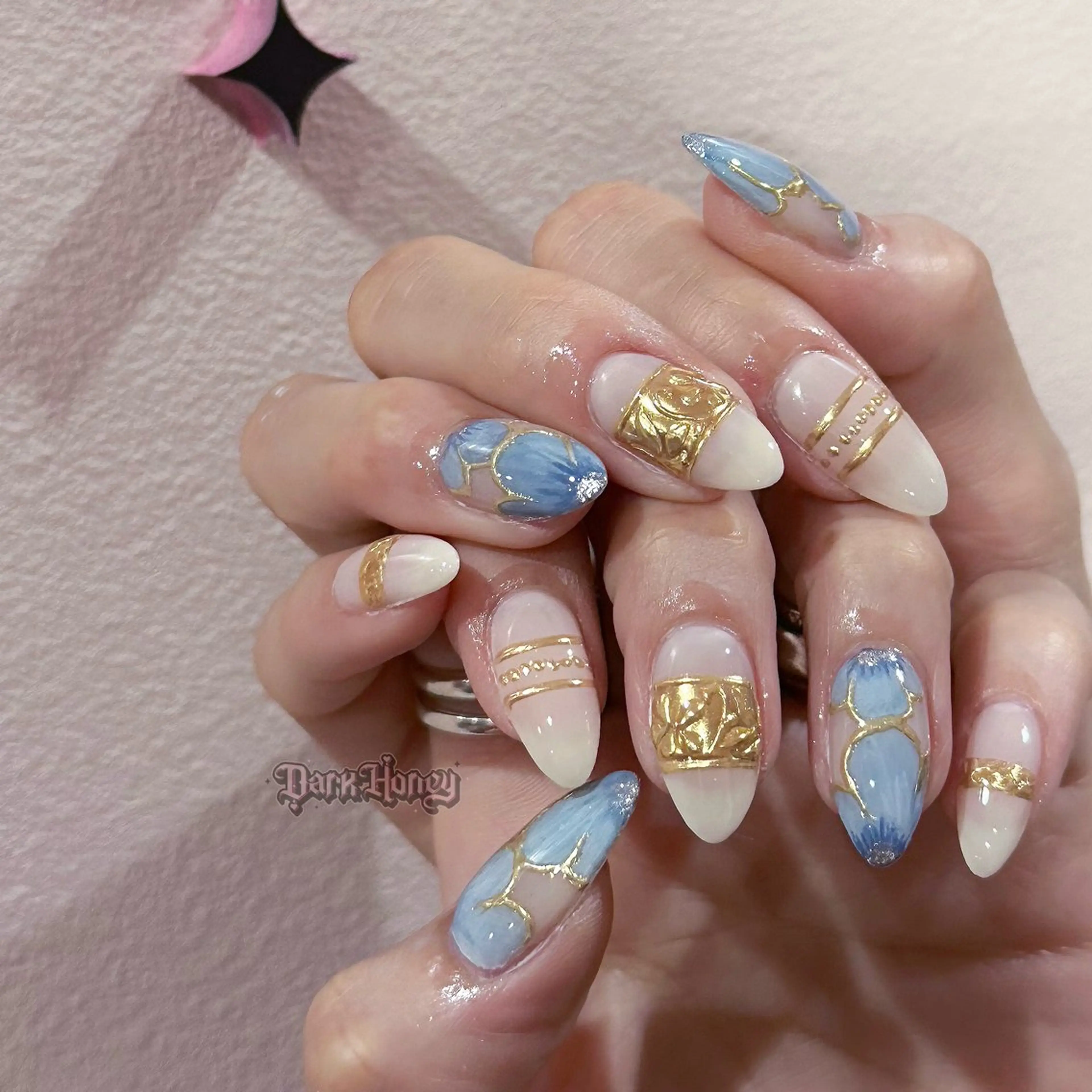 ネイル ハンドネイル Dark honey スカルプ専門原宿店のネイルデザイン