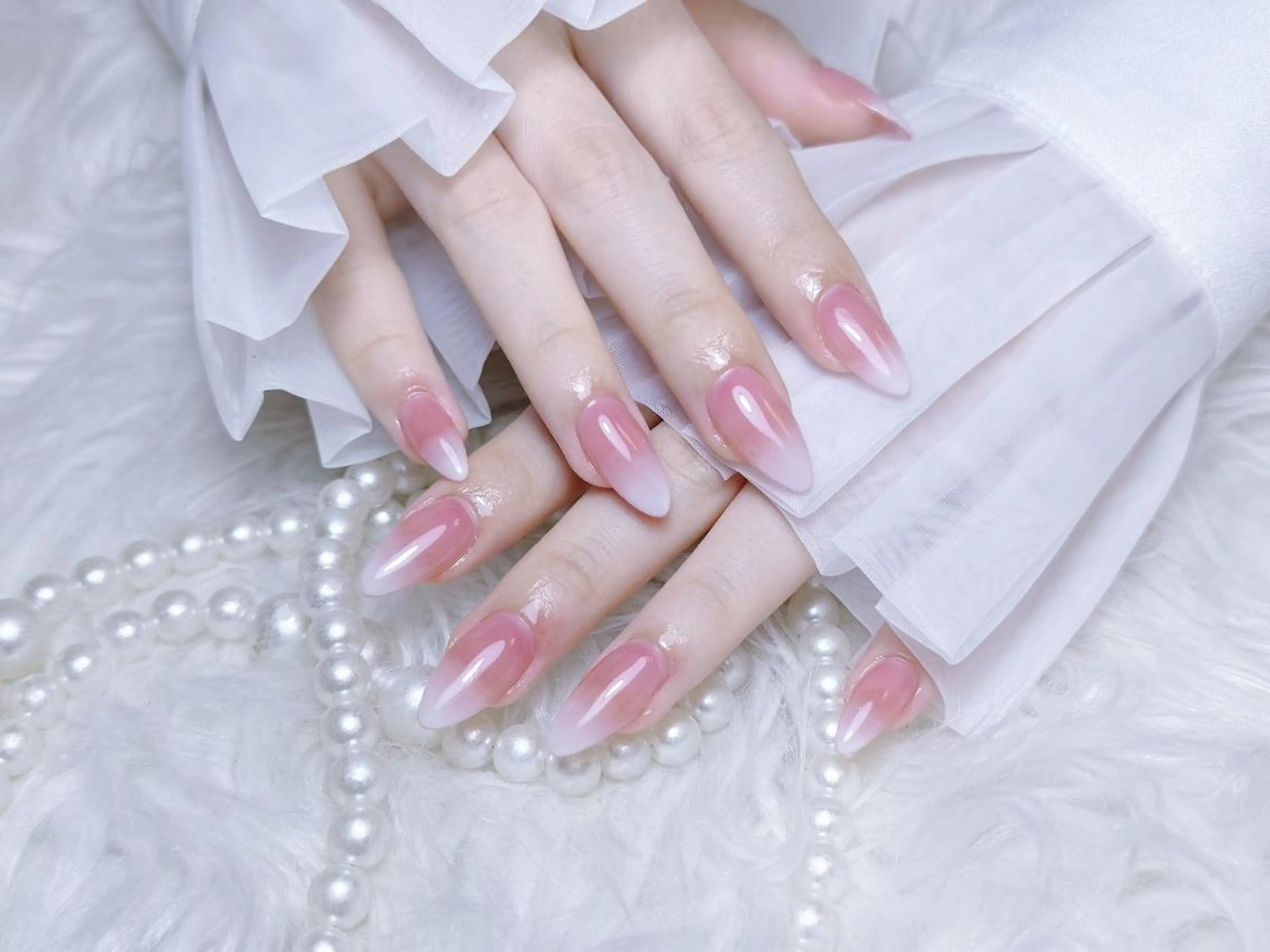 自爪🎀ベイビーブーマー(ベース色付きのグラデーション）　オフなしの写真