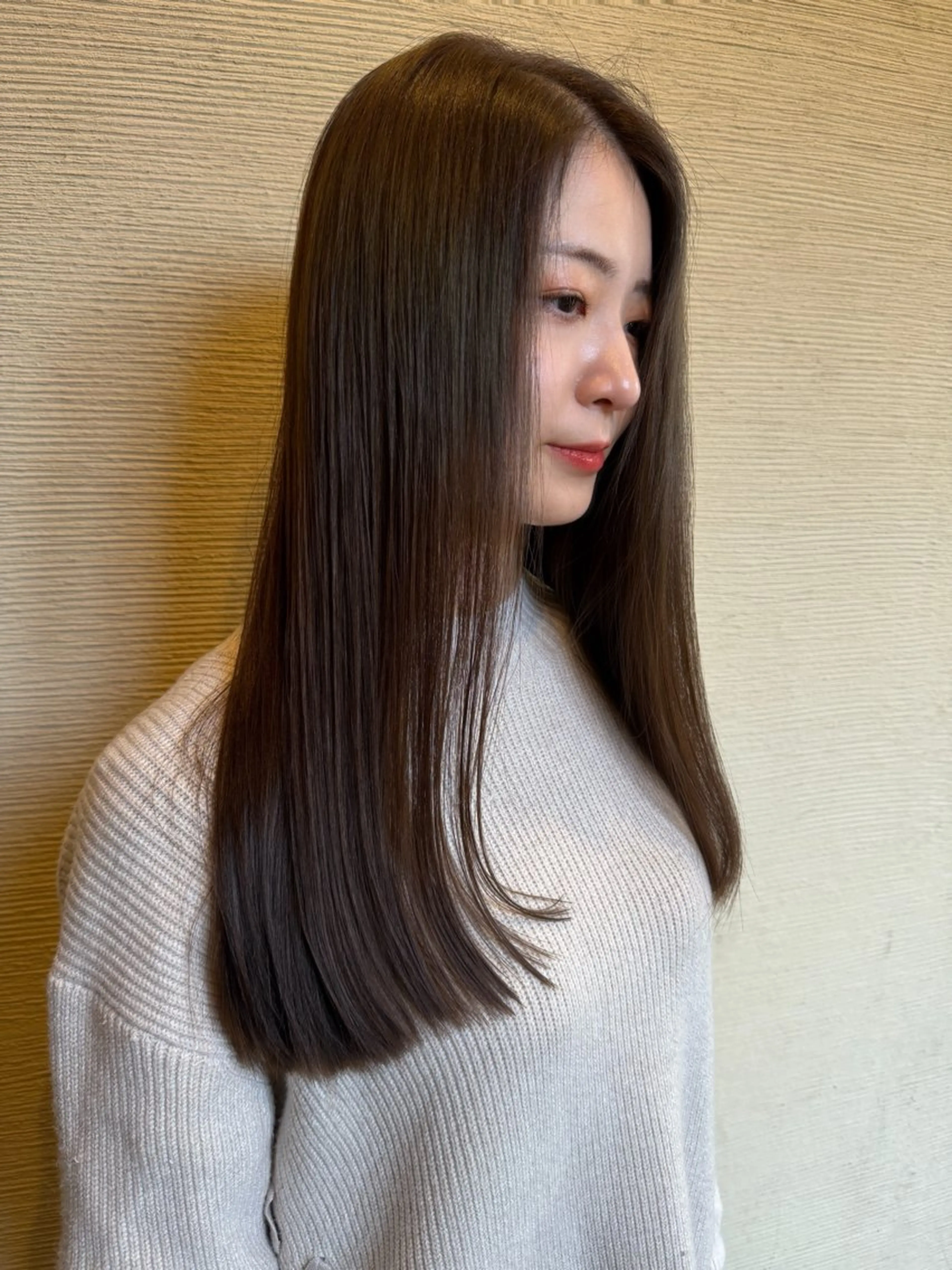 ロング カラー 透明感カラー 髪質改善 ロング トリートメント パーマ/艶カラー/ 髪質改善/伊藤愛麻のヘアスタイル