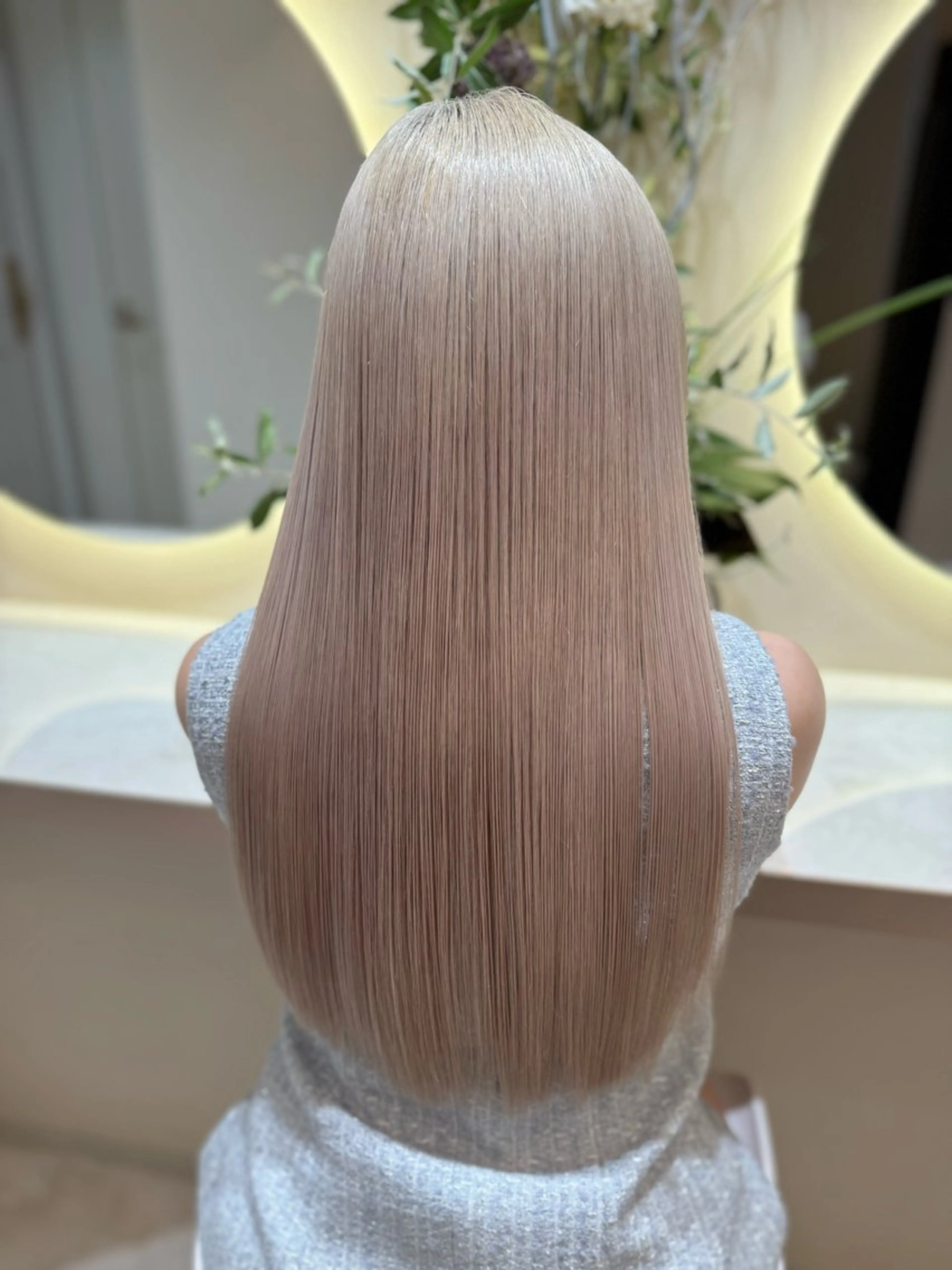 【学生限定】🌈ブリーチ🌈＋潤いカラー＋トリートメント✨25,000円→0円の写真