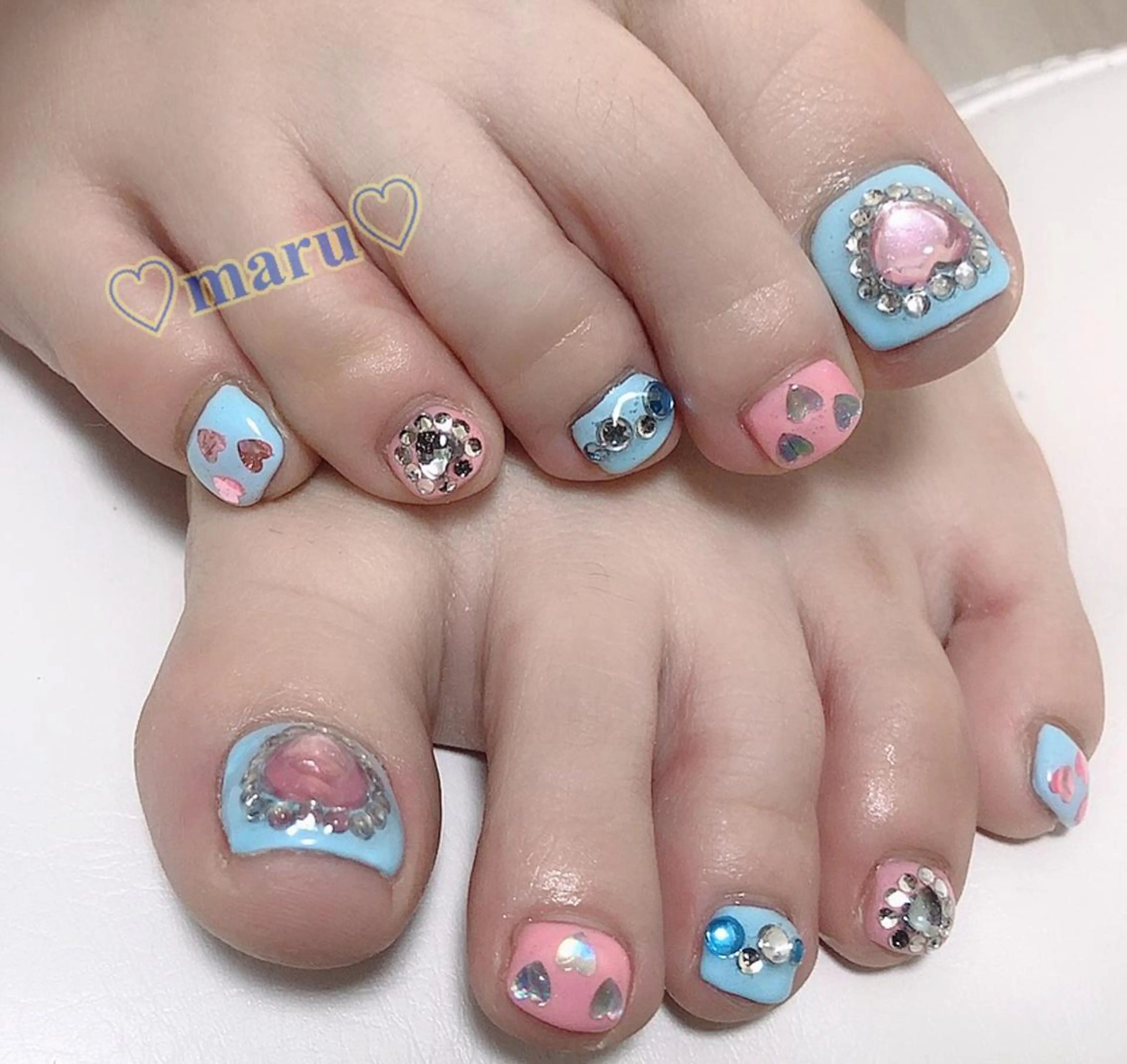 ネイル ハンドネイル フットネイル まるみ ♡のネイルデザイン