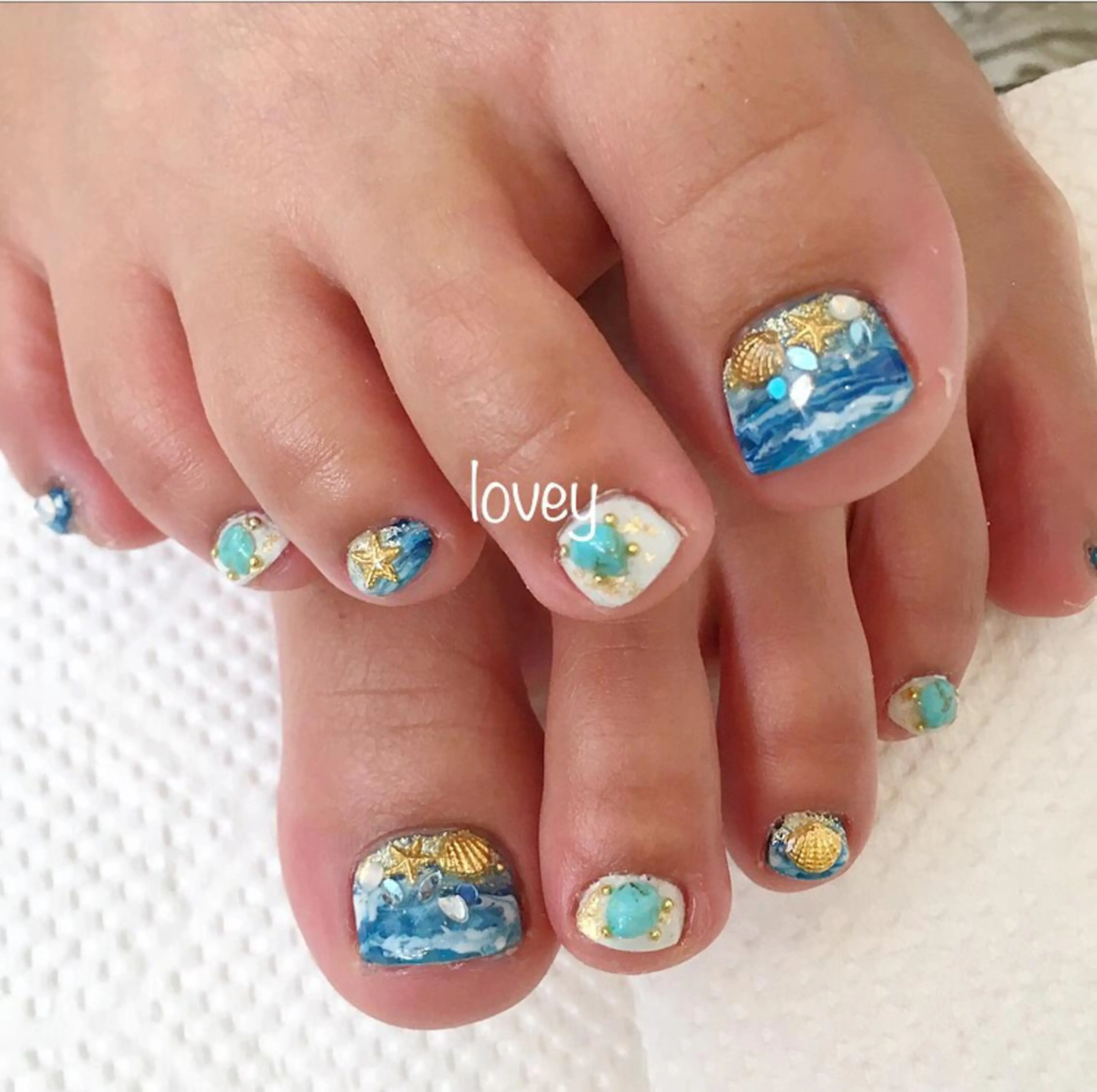 ネイル プライベートサロン loveyのネイルデザイン