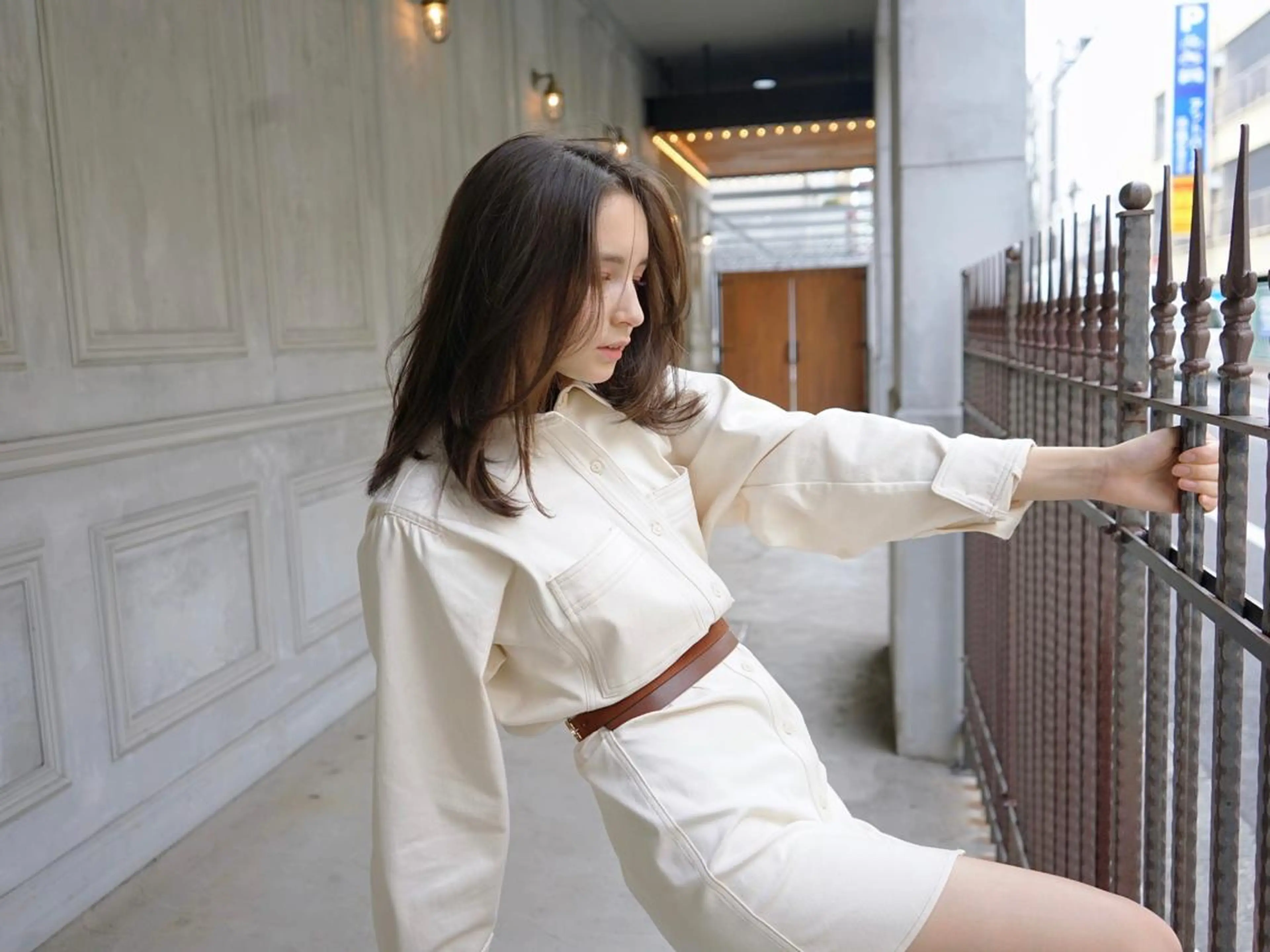 セミロング カラー パーマ ヘアアレンジ アディクシーカラー アッシュ バレイヤージュ ベージュカラー ブリーチ newi grande 横浜店のヘアスタイル