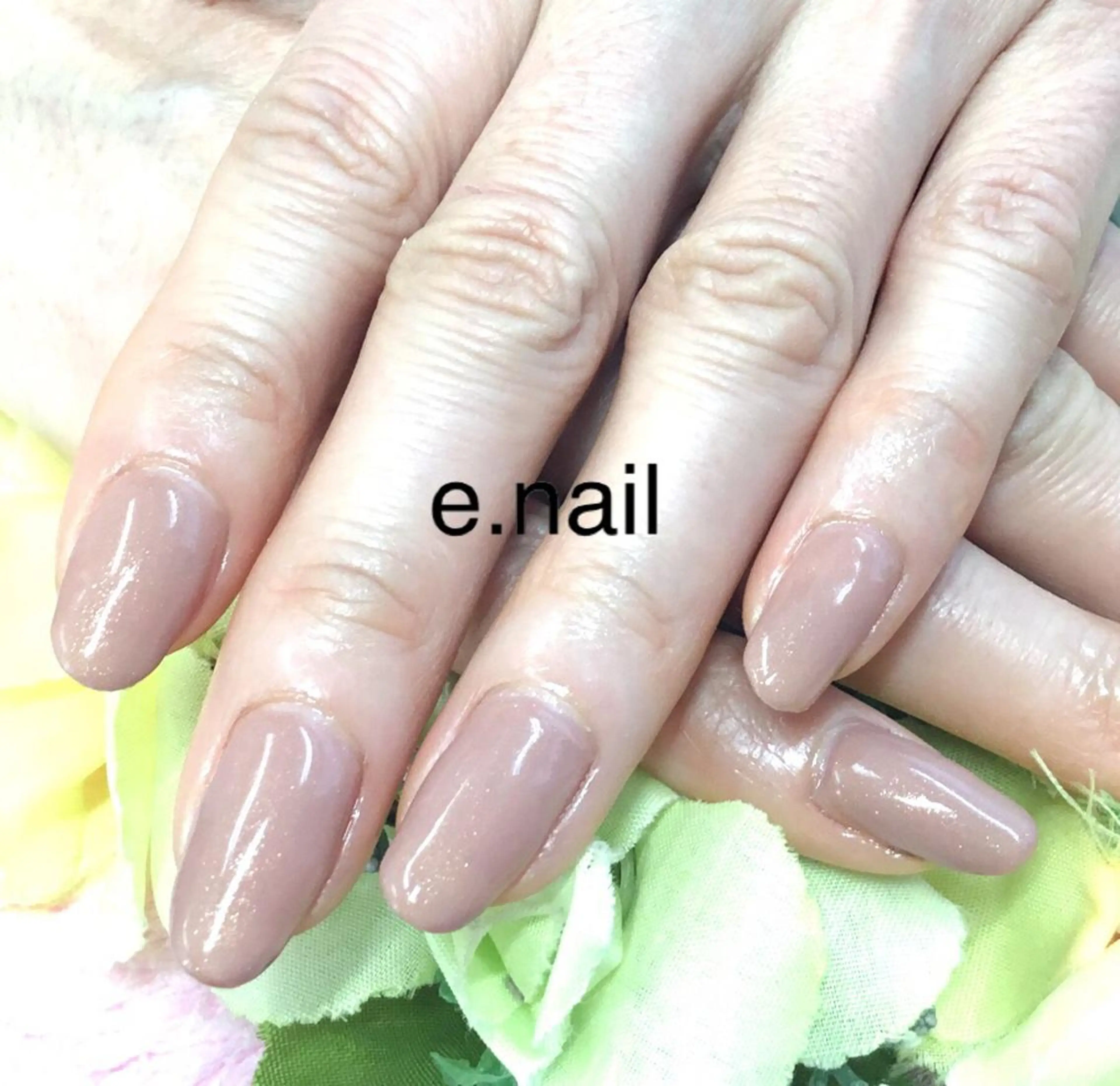 ネイル e.nail所属・和賀井 恵理のネイルデザイン