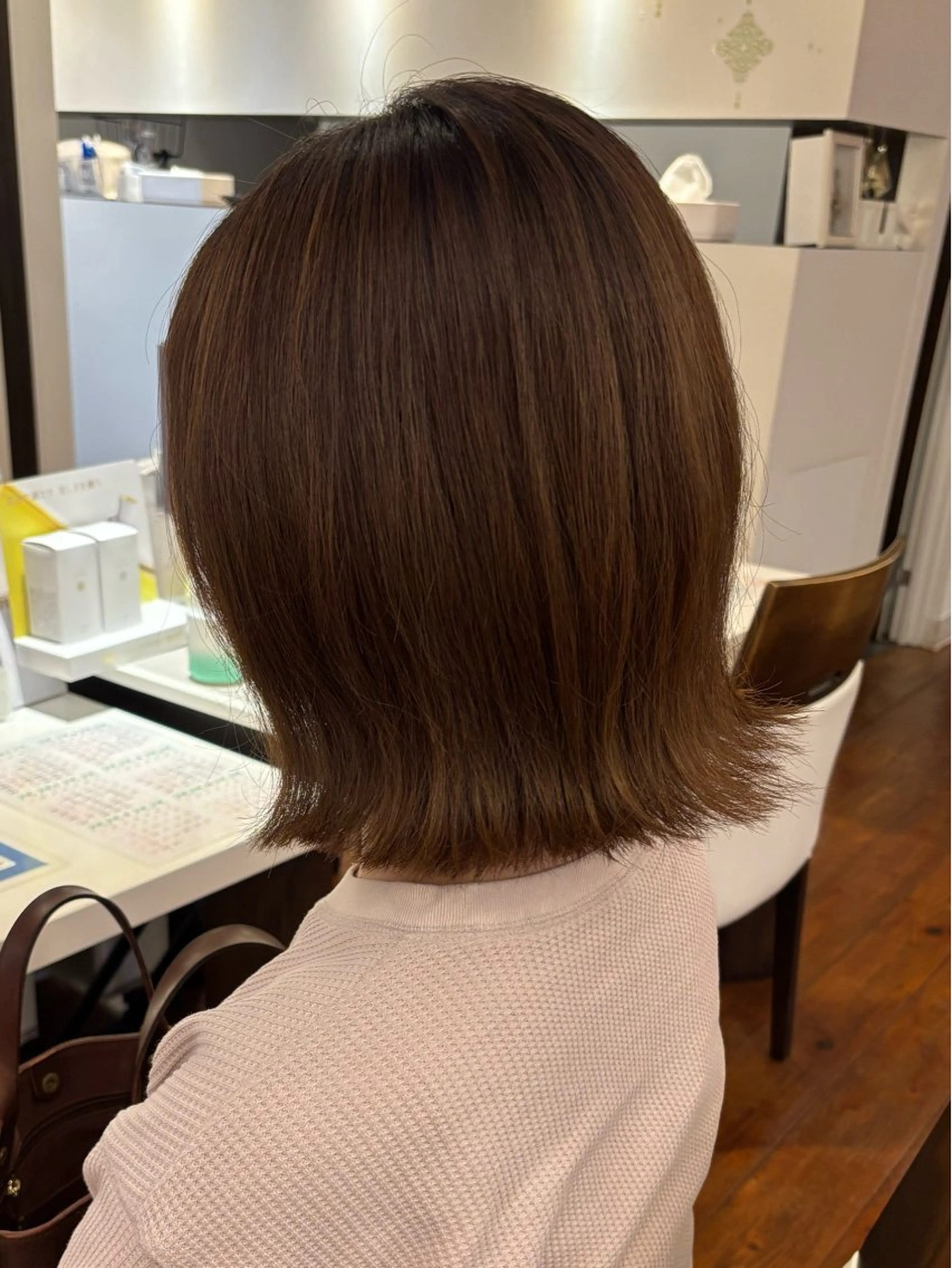 ミディアム アンジュールヒルズ所属・六川 彩那のヘアスタイル
