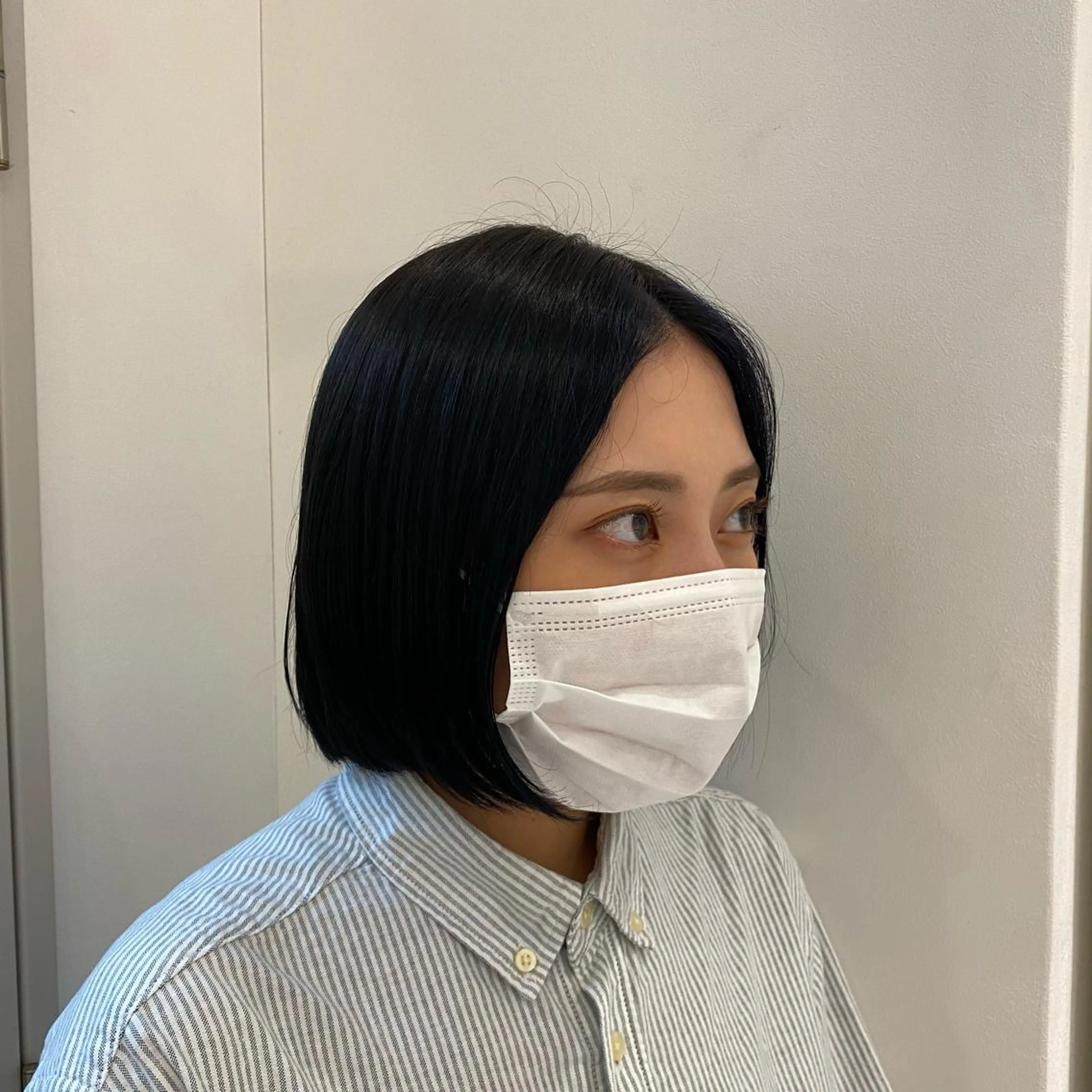 ショート カラー 黒髪 ブルーカラー ブルーブラック Seymour  and    Sons所属・🌷Asuka /レイヤーカット🌷のヘアスタイル