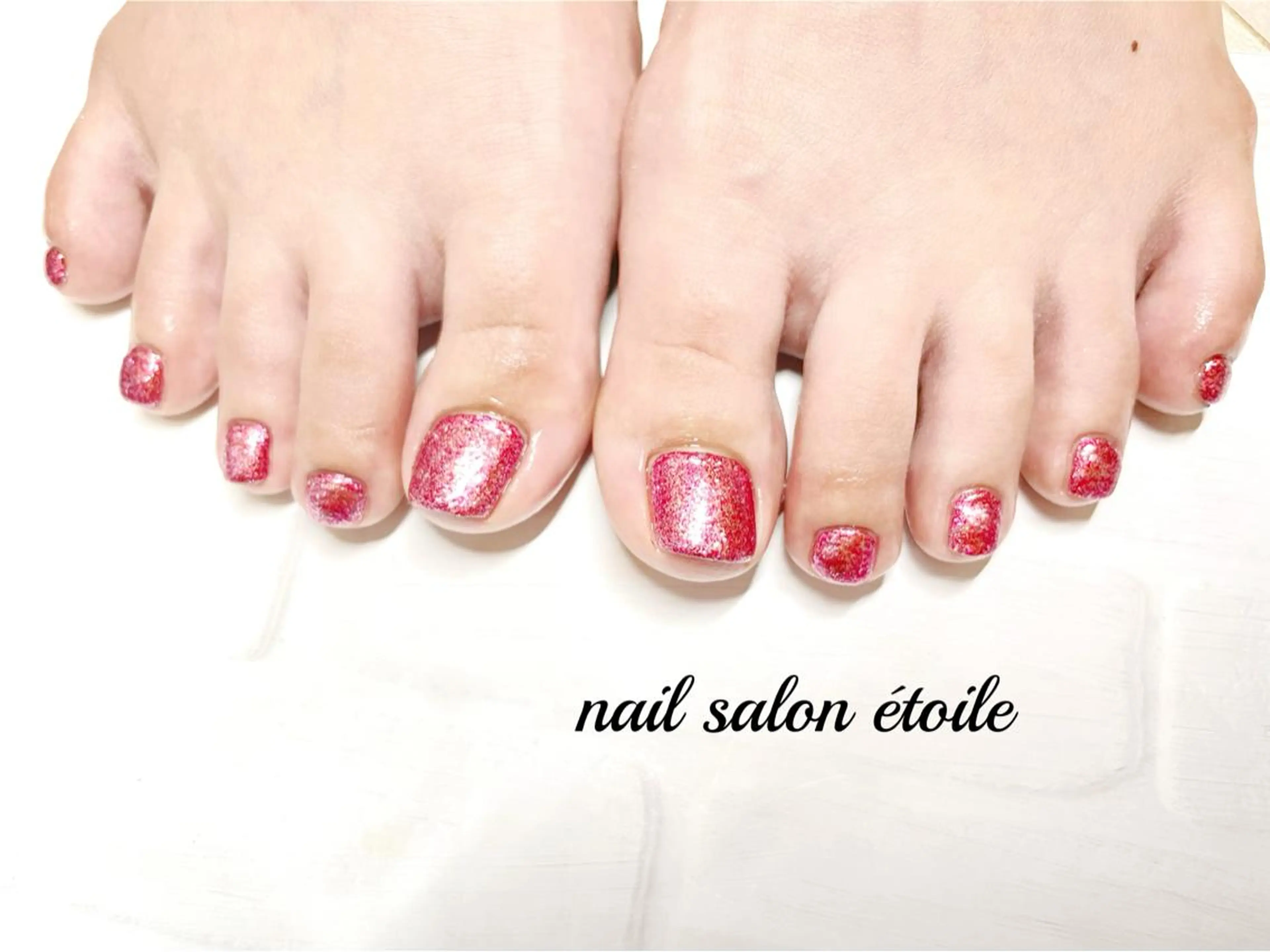 オフ無💅フットネイルワンカラーの写真