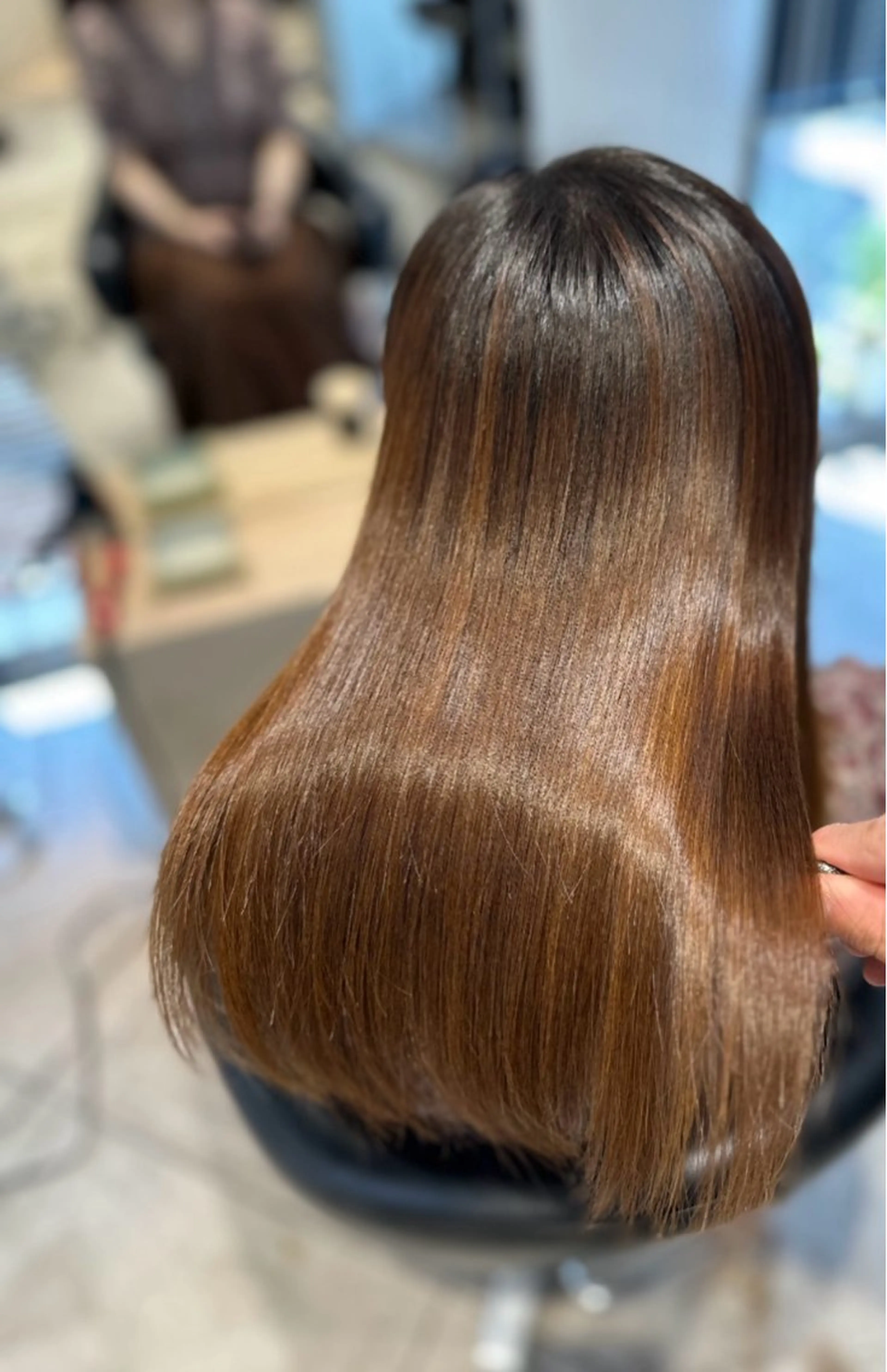 セミロング カラー 銀座美容室cue所属・石和茉由香　カラー/ パーマ／縮毛矯正のヘアスタイル