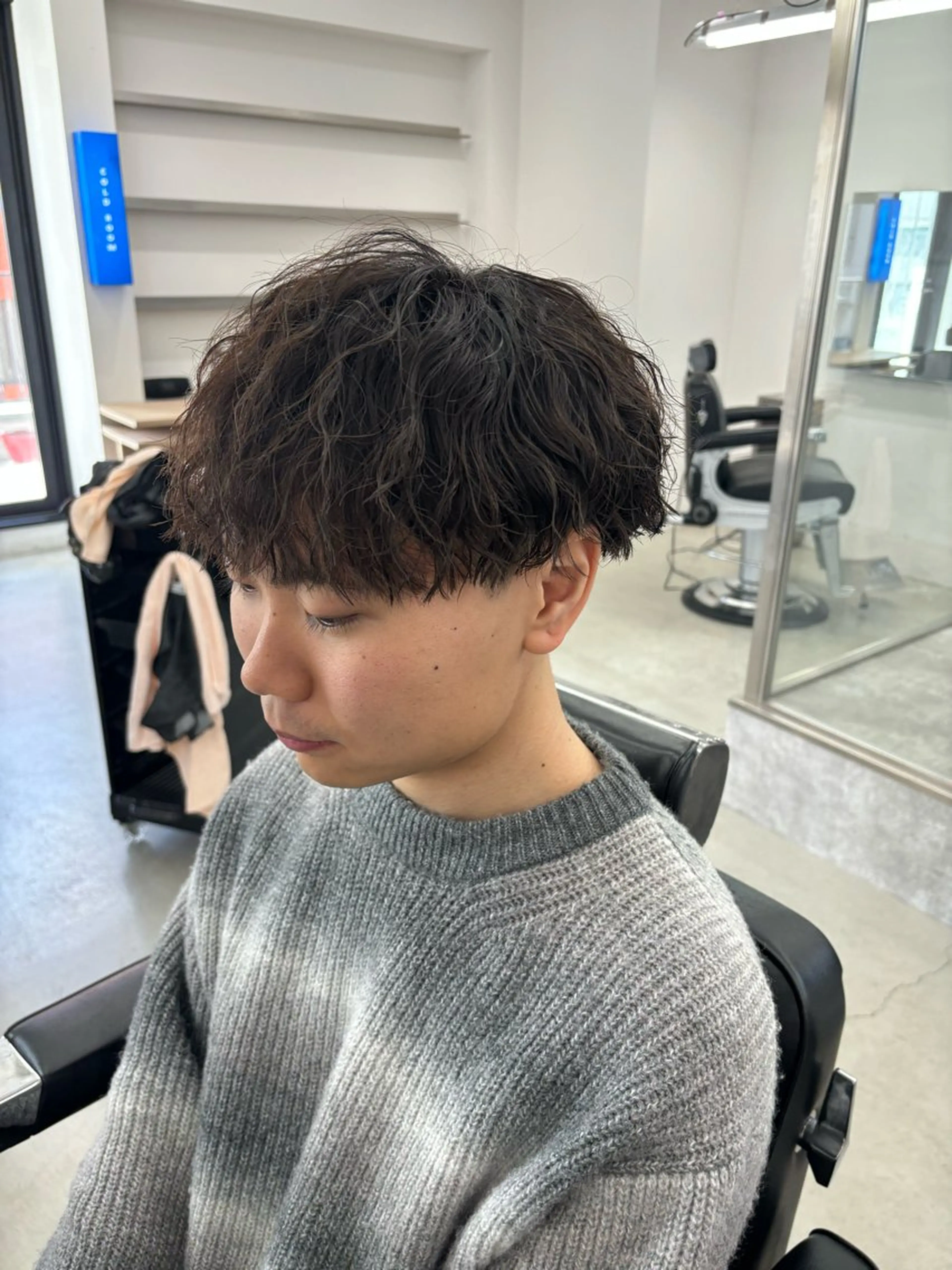 ショート パーマ職人DAIKI ツイスパ/波巻きのヘアスタイル