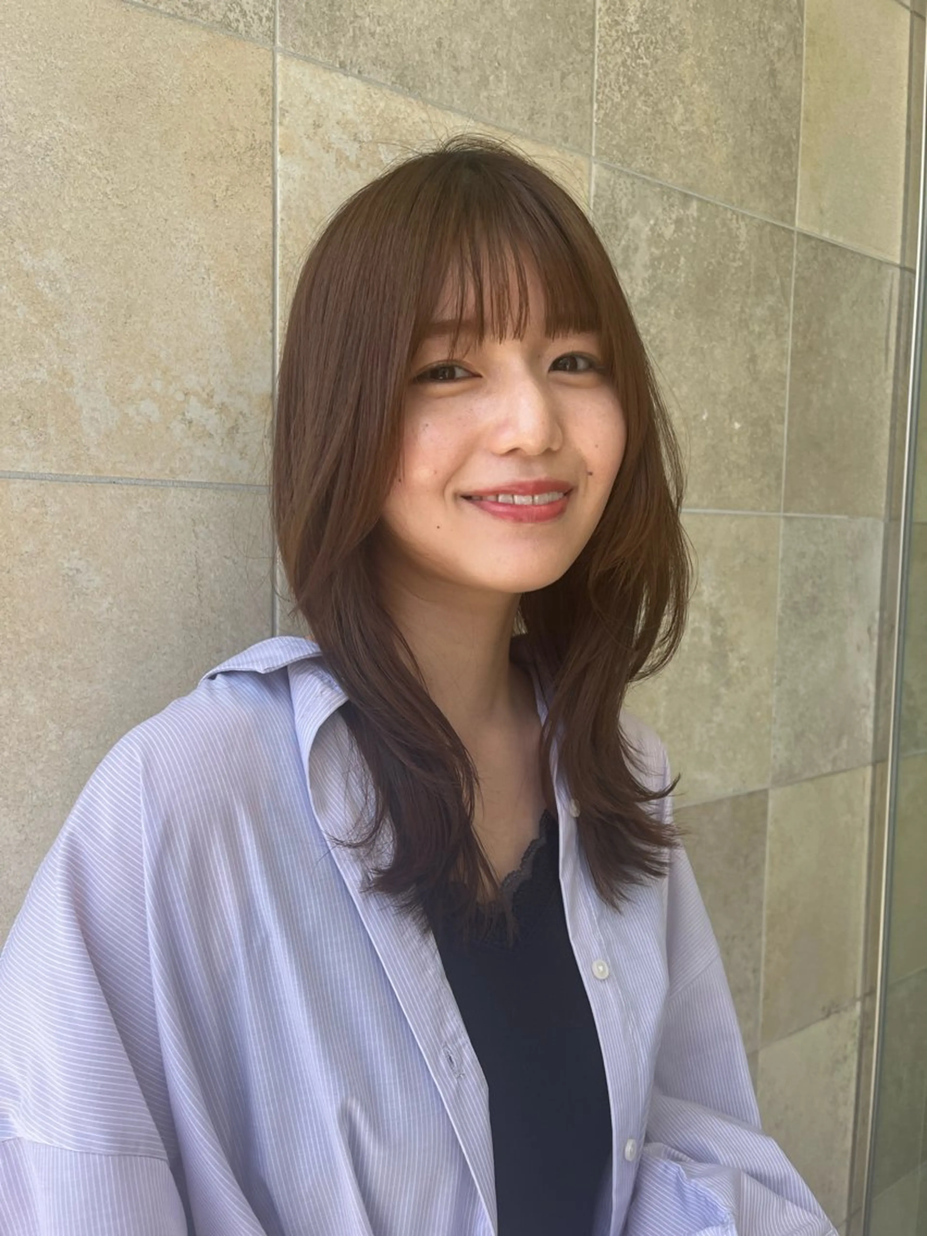 セミロング 艶髪/透明感/ 三宅晴香のヘアスタイル