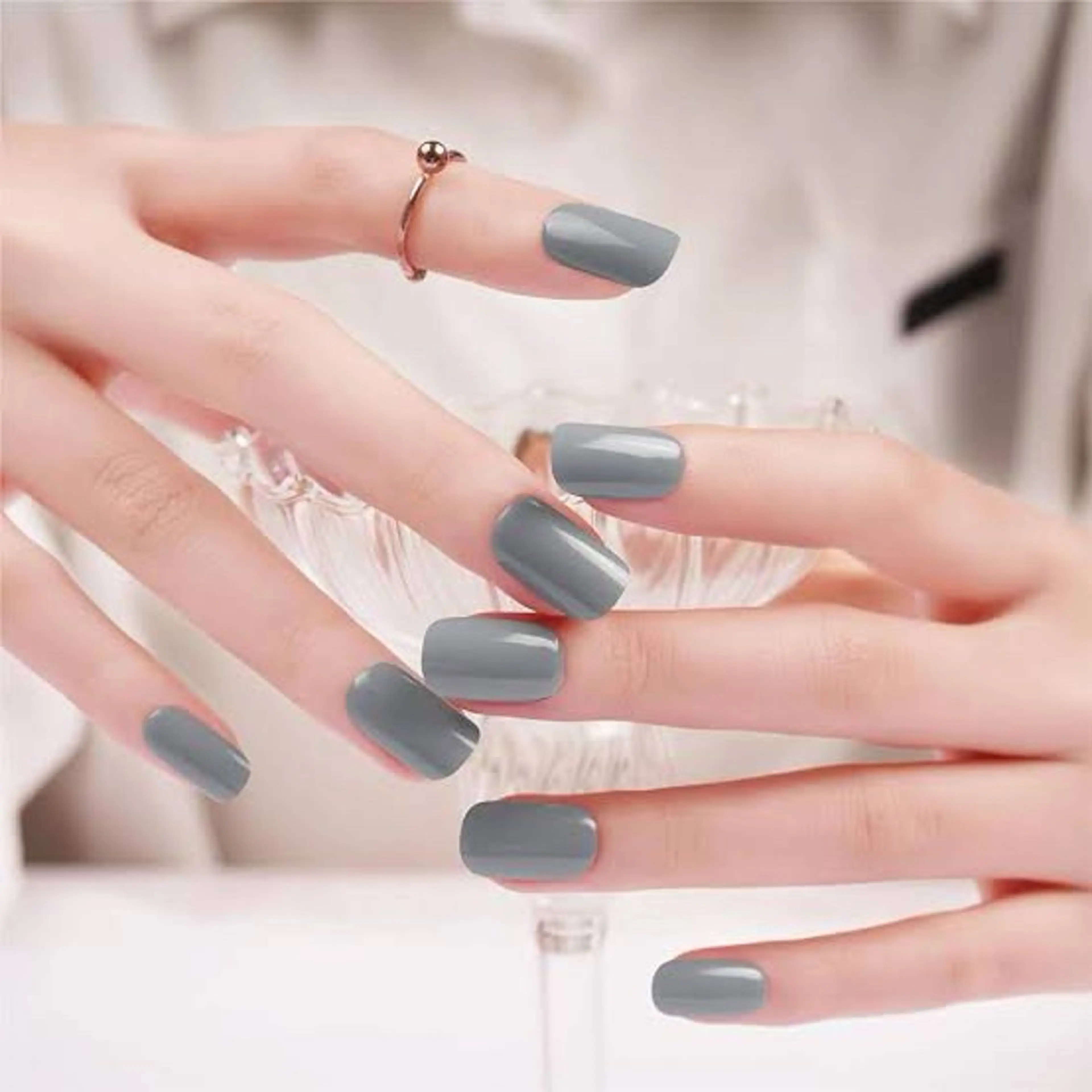 ネイル オフィスネイル ワンカラーネイル シンプルネイル Rumia Salonのエステ・リラクイメージ