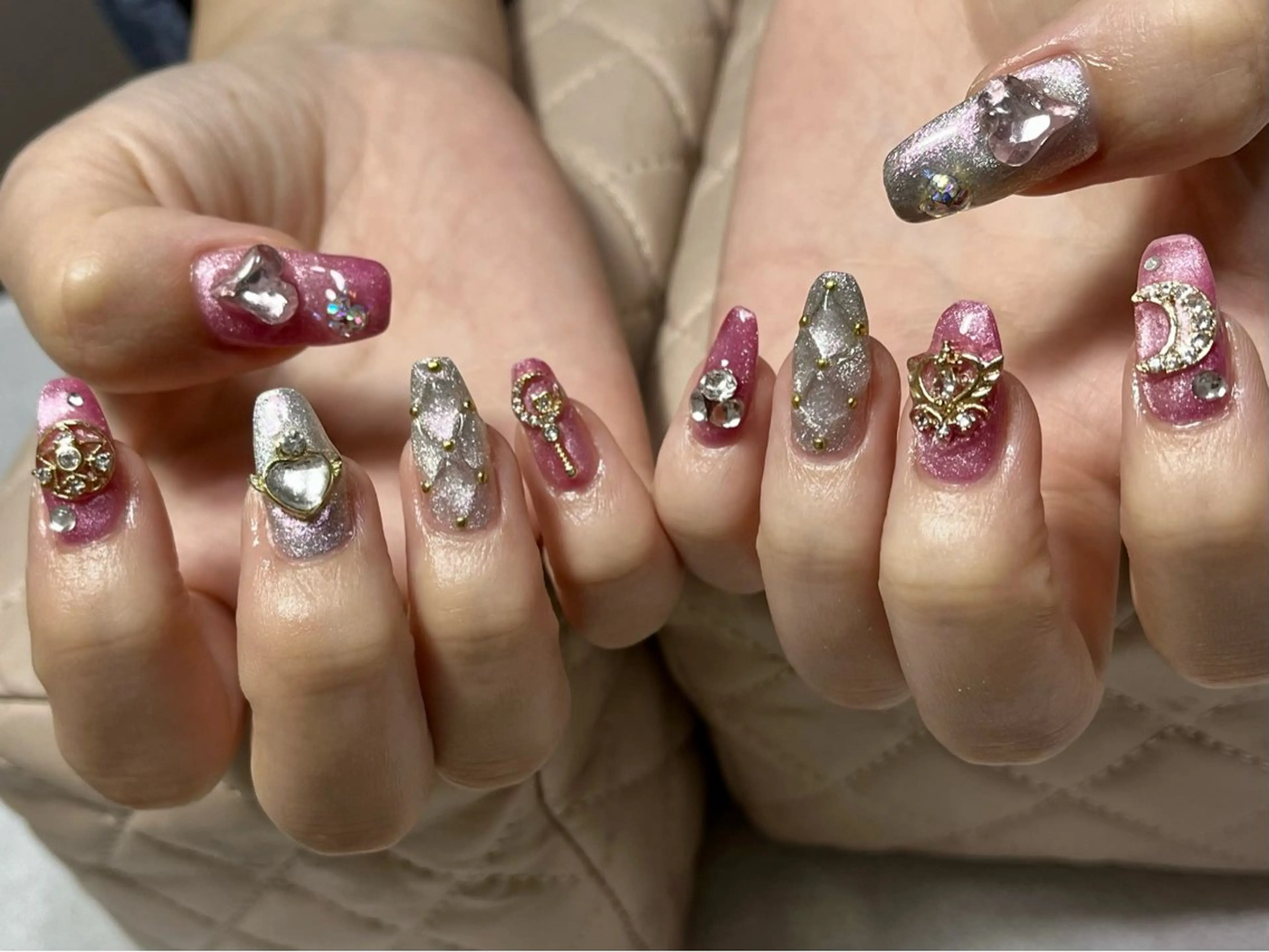 ネイル 持ち込み ハンドネイル goldgleams ちなのネイルデザイン