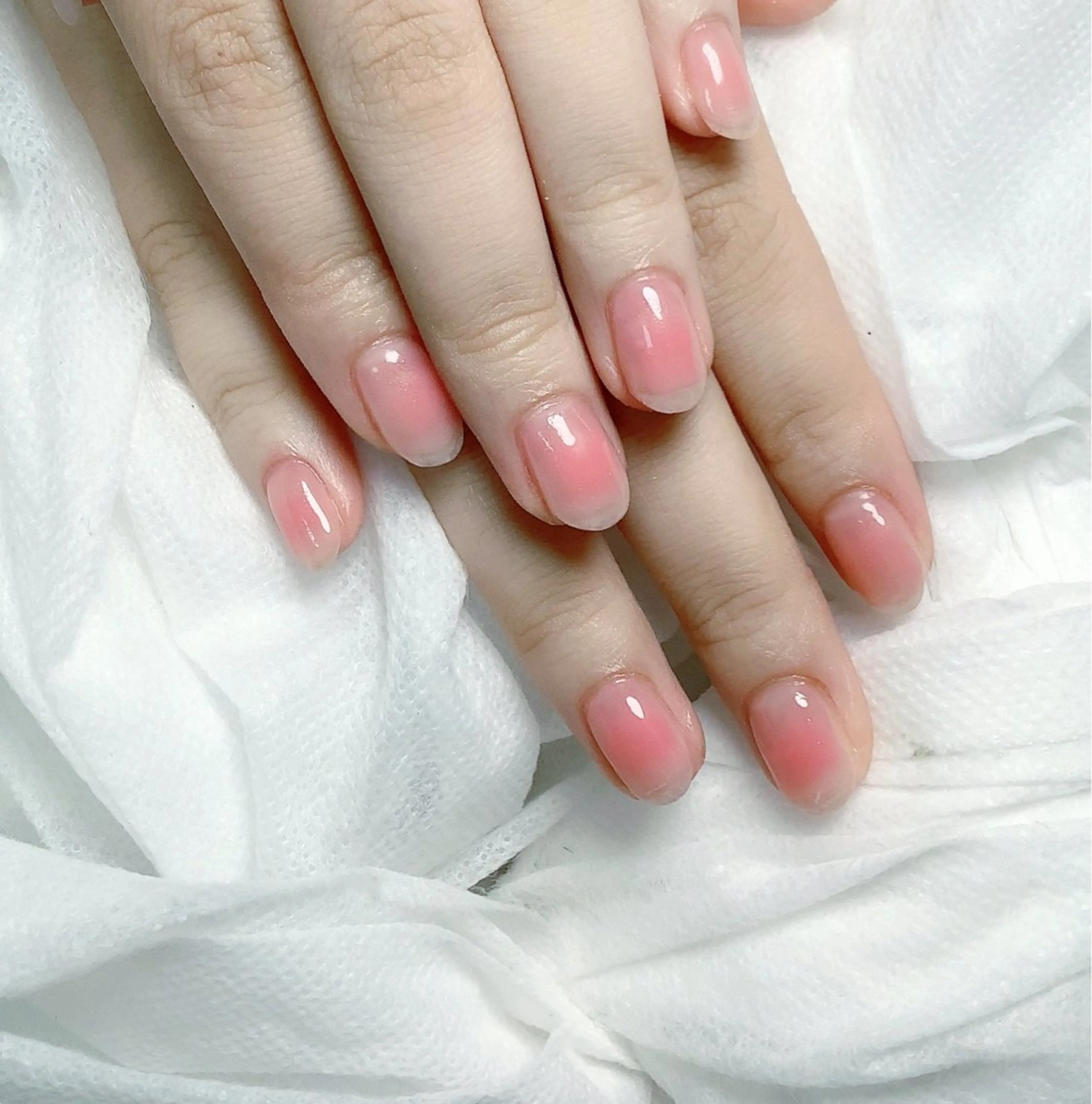 ネイル pink ladyサロン所属・べ にのネイルデザイン