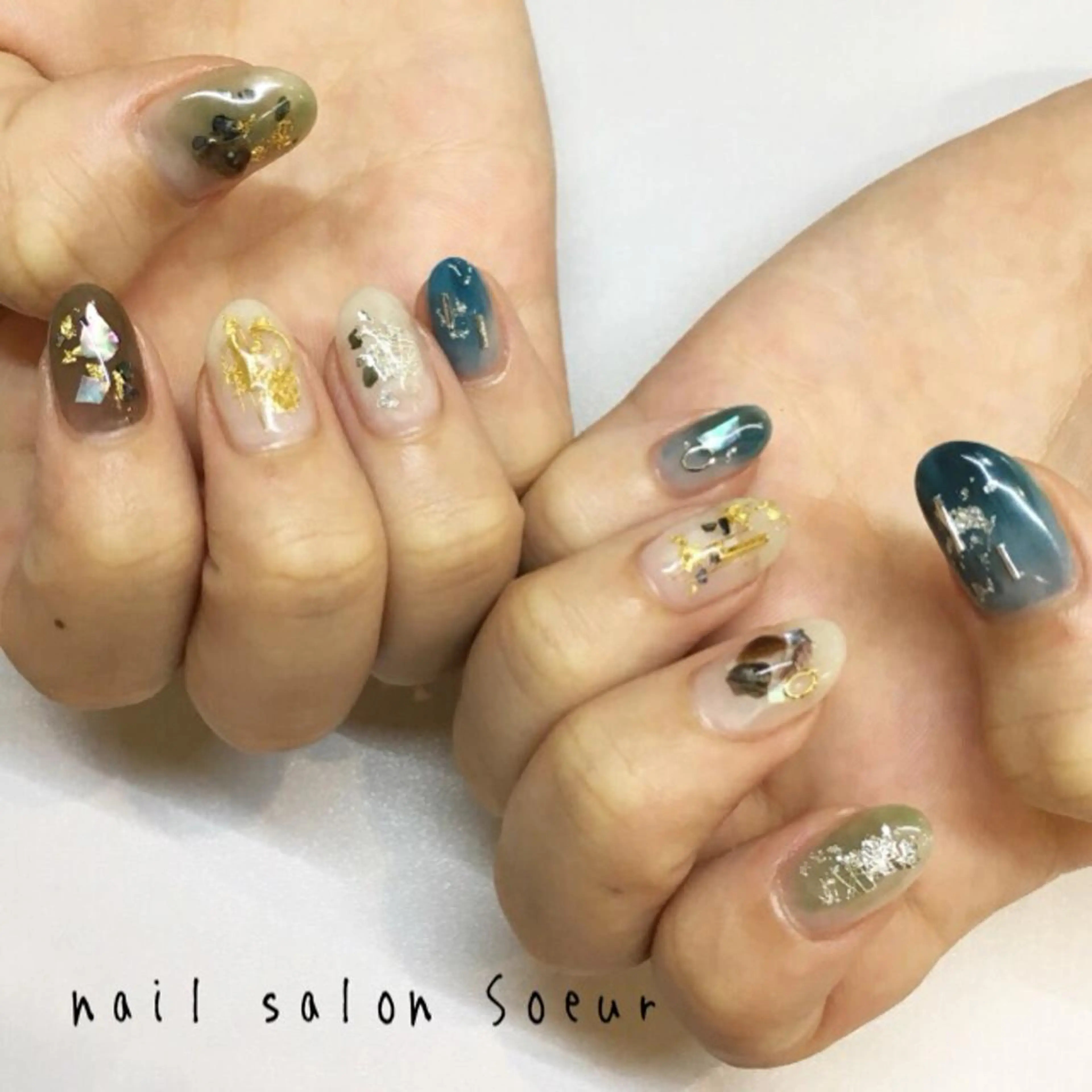 ネイル アートネイル ブルー ジェルネイル ニュアンスネイル ハンドネイル nail salon Soeurのネイルデザイン