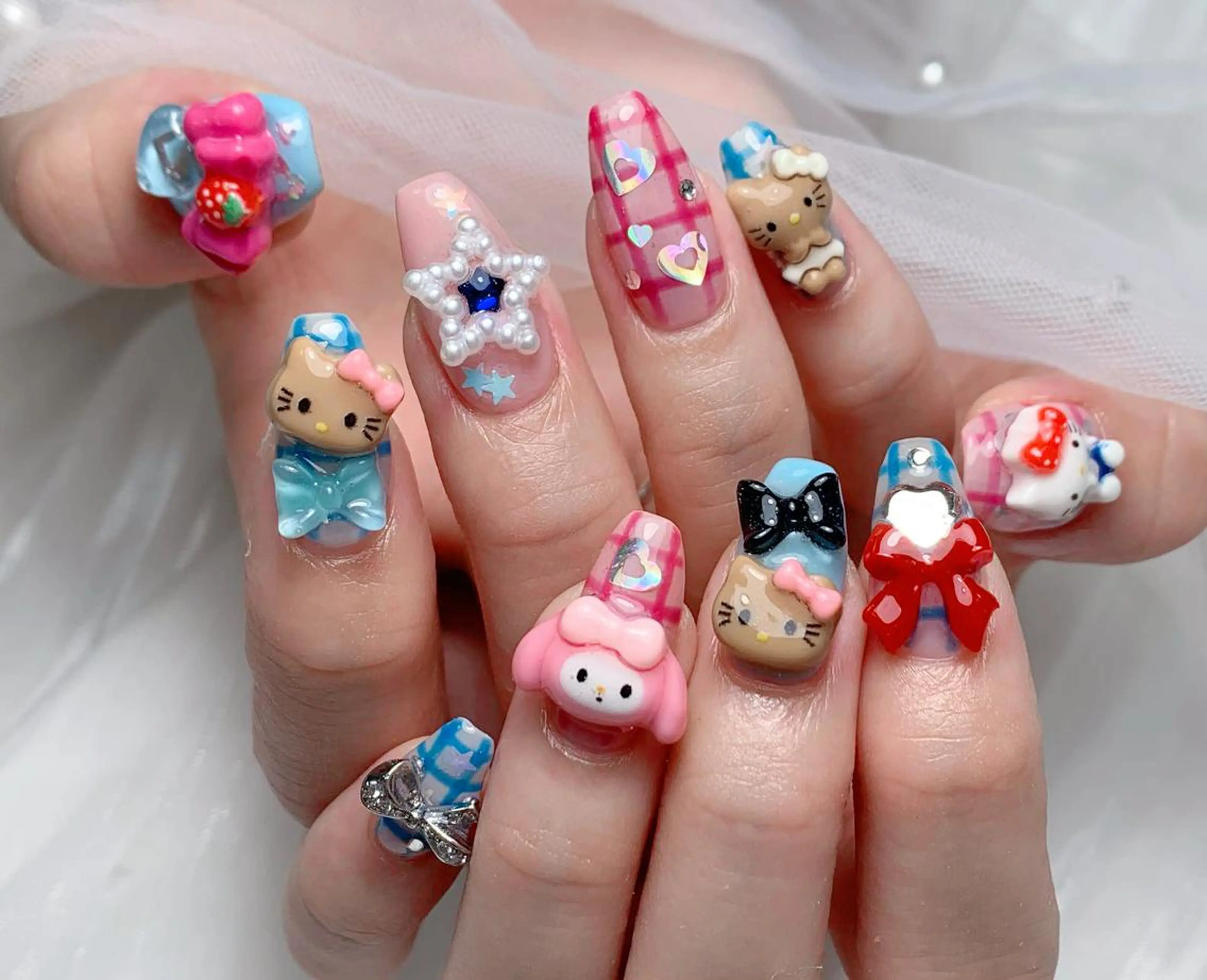 ネイル ハンドネイル ハンドケア 小林 凛のネイルデザイン