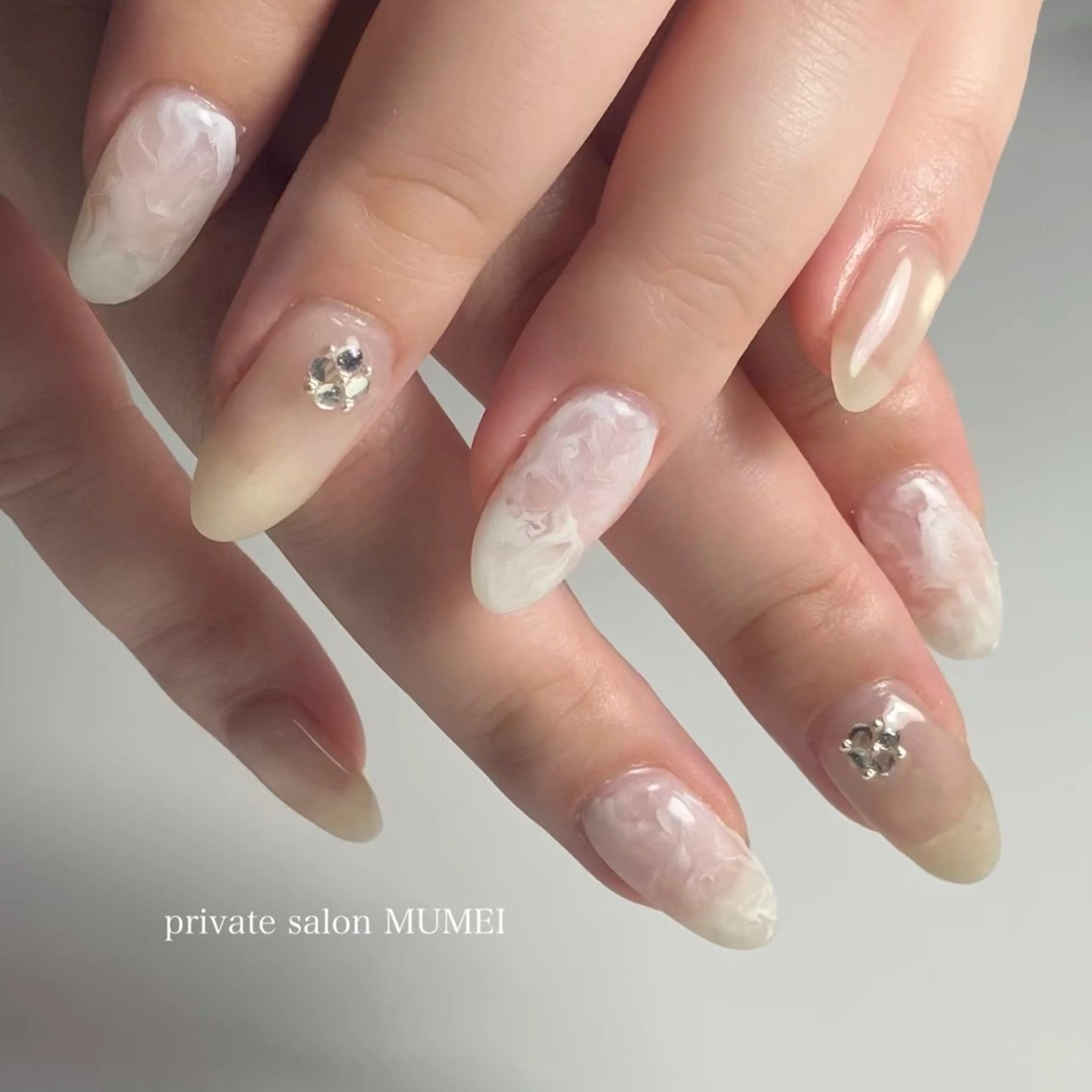 ネイル ハンドネイル private salon MUMEI所属・🫧 KAORIのネイルデザイン