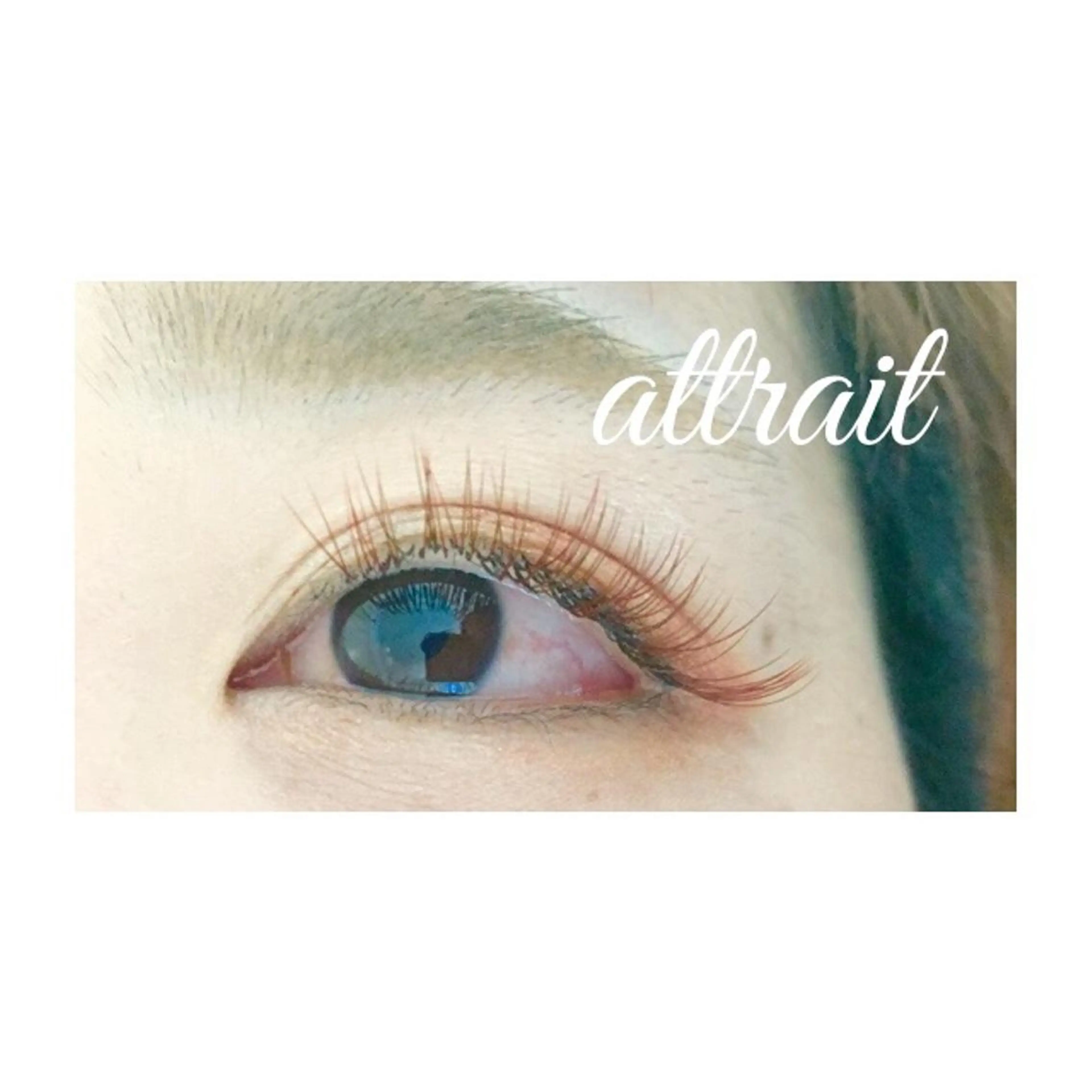 まつエク Attrait所属・momo sのネイルデザイン