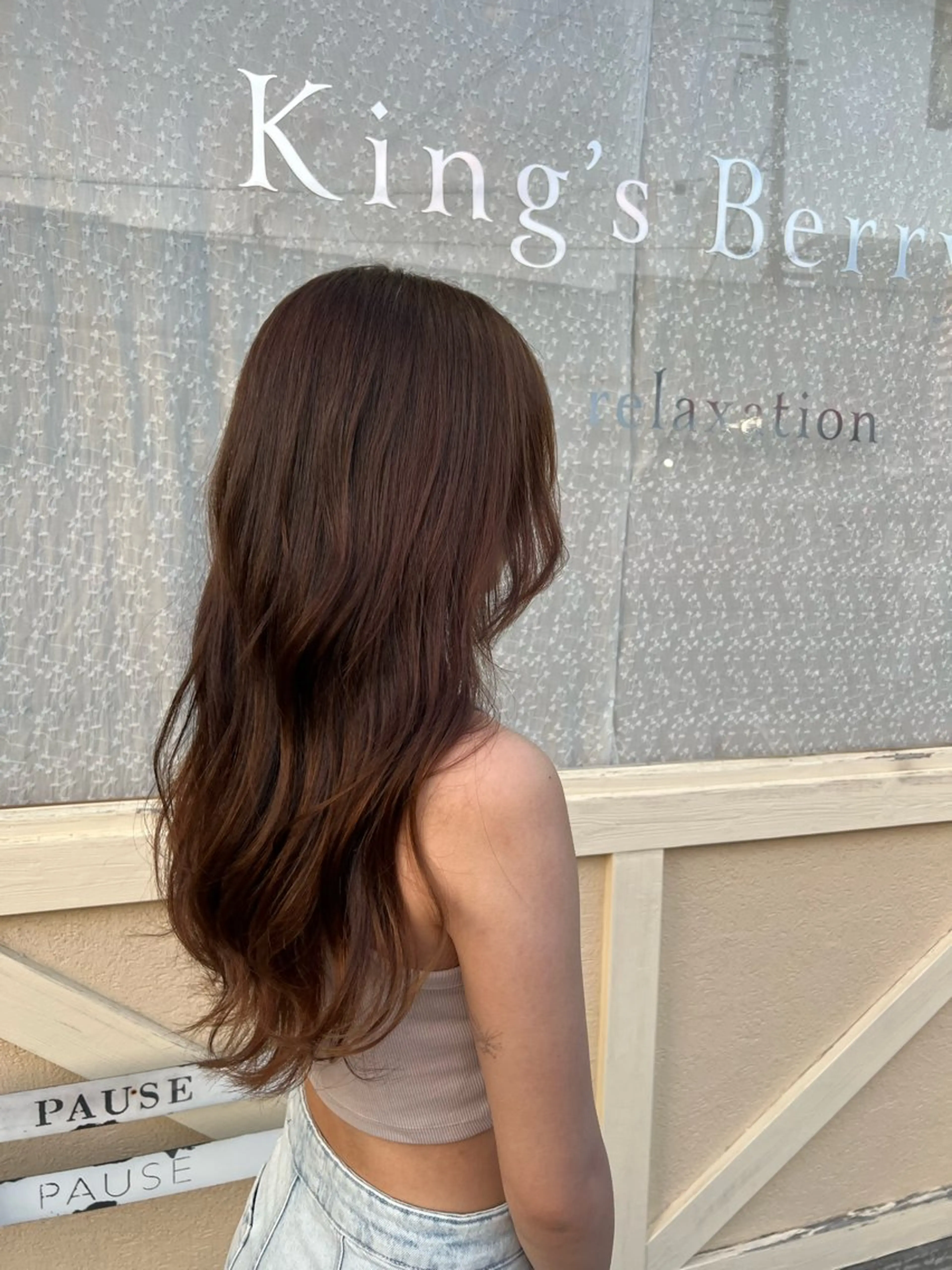 ロング 外国人風カラー 伊藤 康乃のヘアスタイル