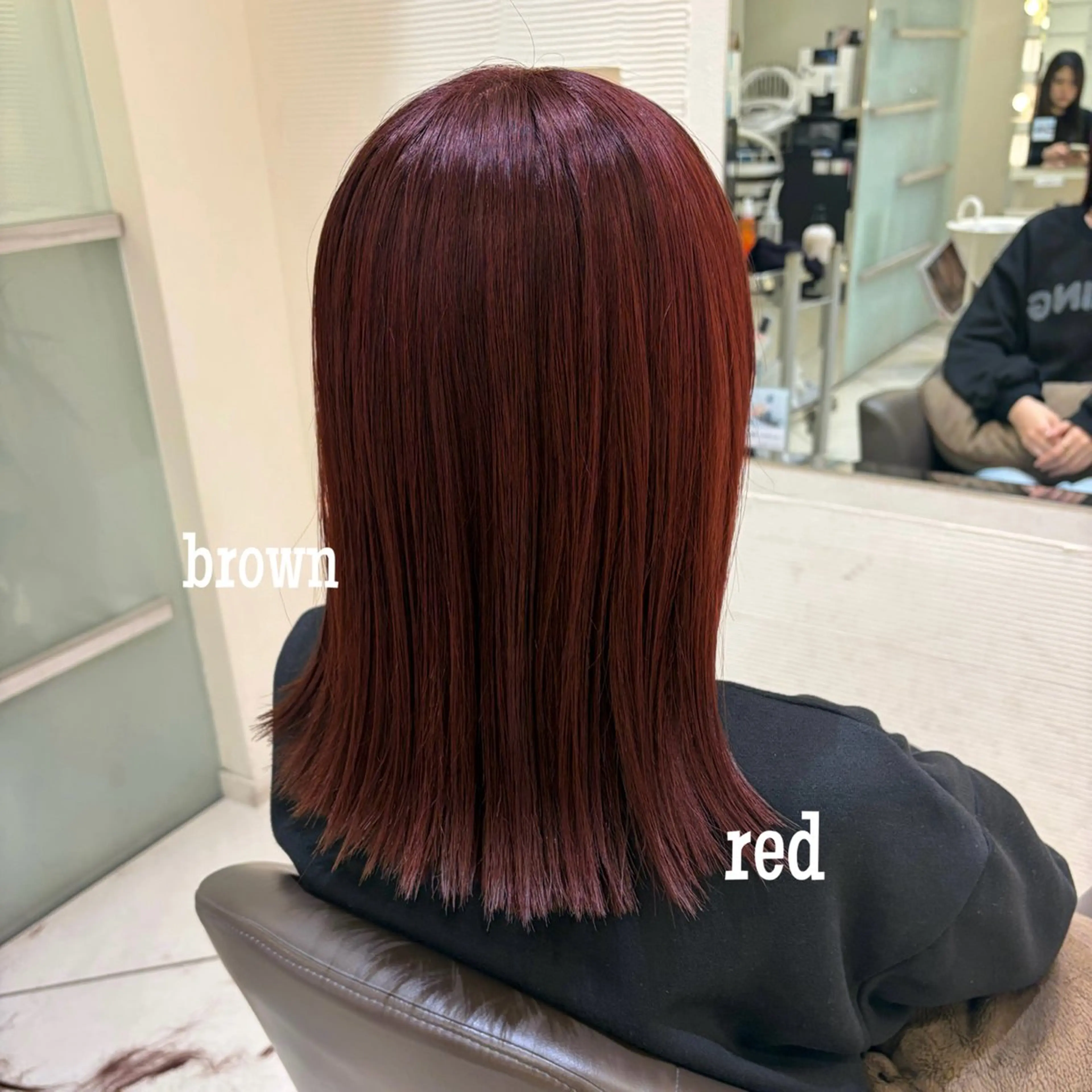 ミディアム カラー ブラウンカラー レッドカラー レッドブラウン 切りっぱなしロブ カット ヘアカラー トリートメント ボブ/プツッとボブ/ 暖色カラー/モエのヘアスタイル