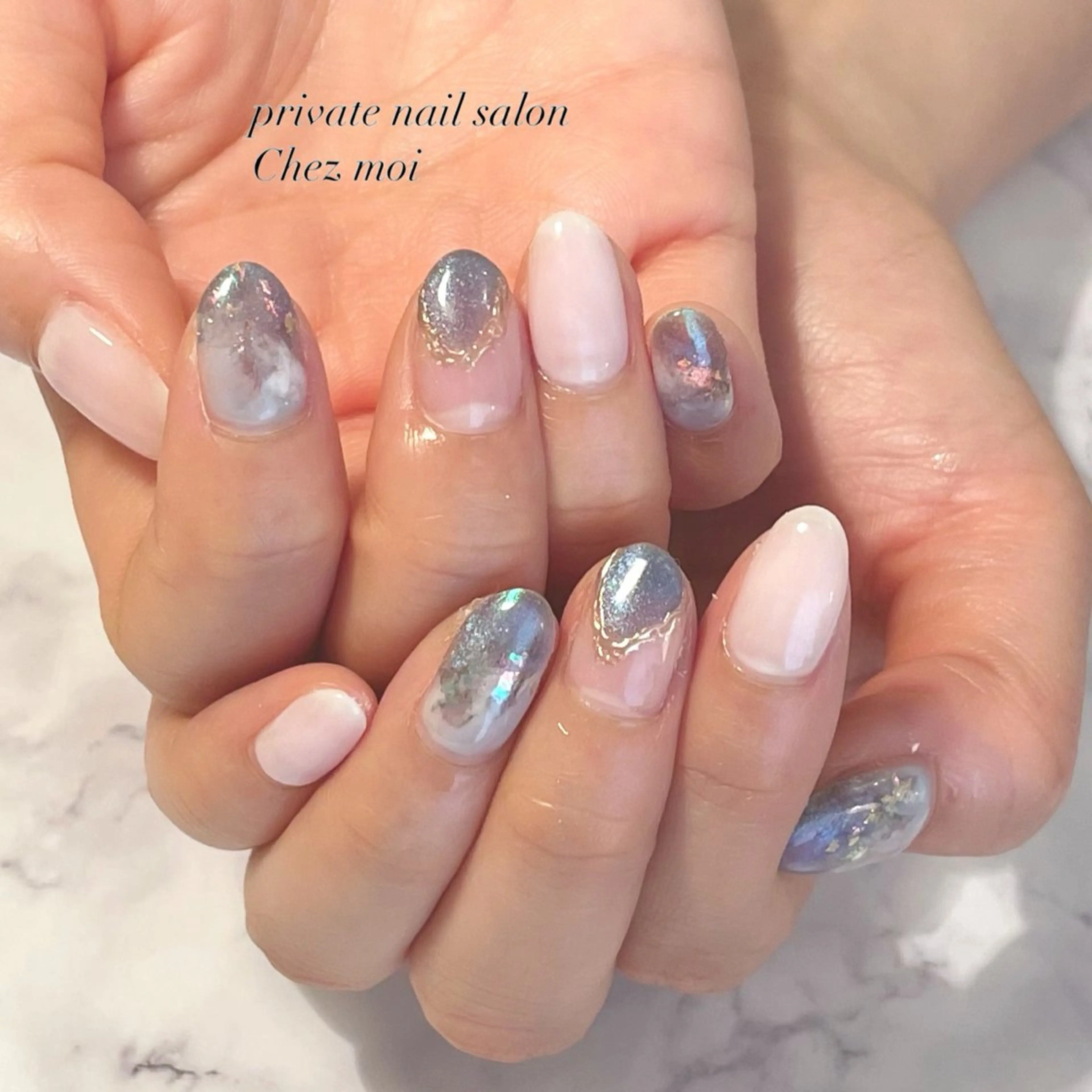 ネイル ニュアンスネイル KOMINE TOMOKOのネイルデザイン