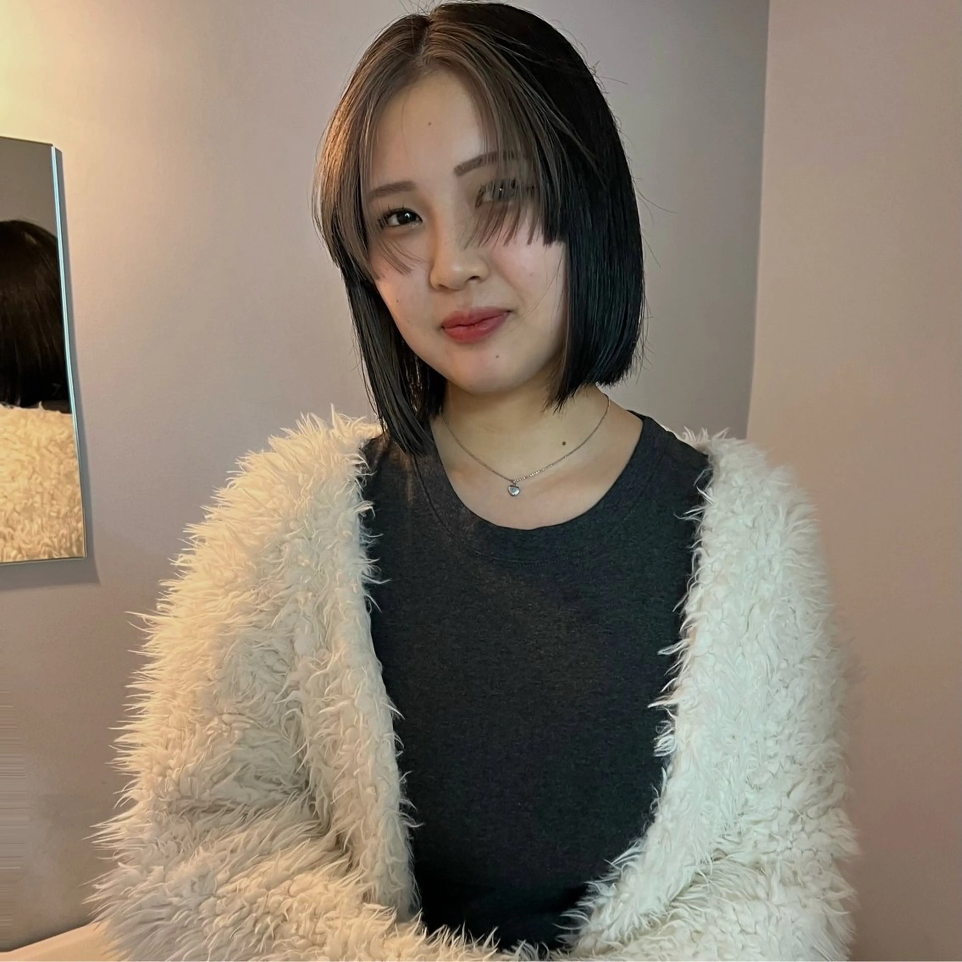 ミディアム 舟橋耀/ブリーチカラ ー/レイヤーカットのヘアスタイル