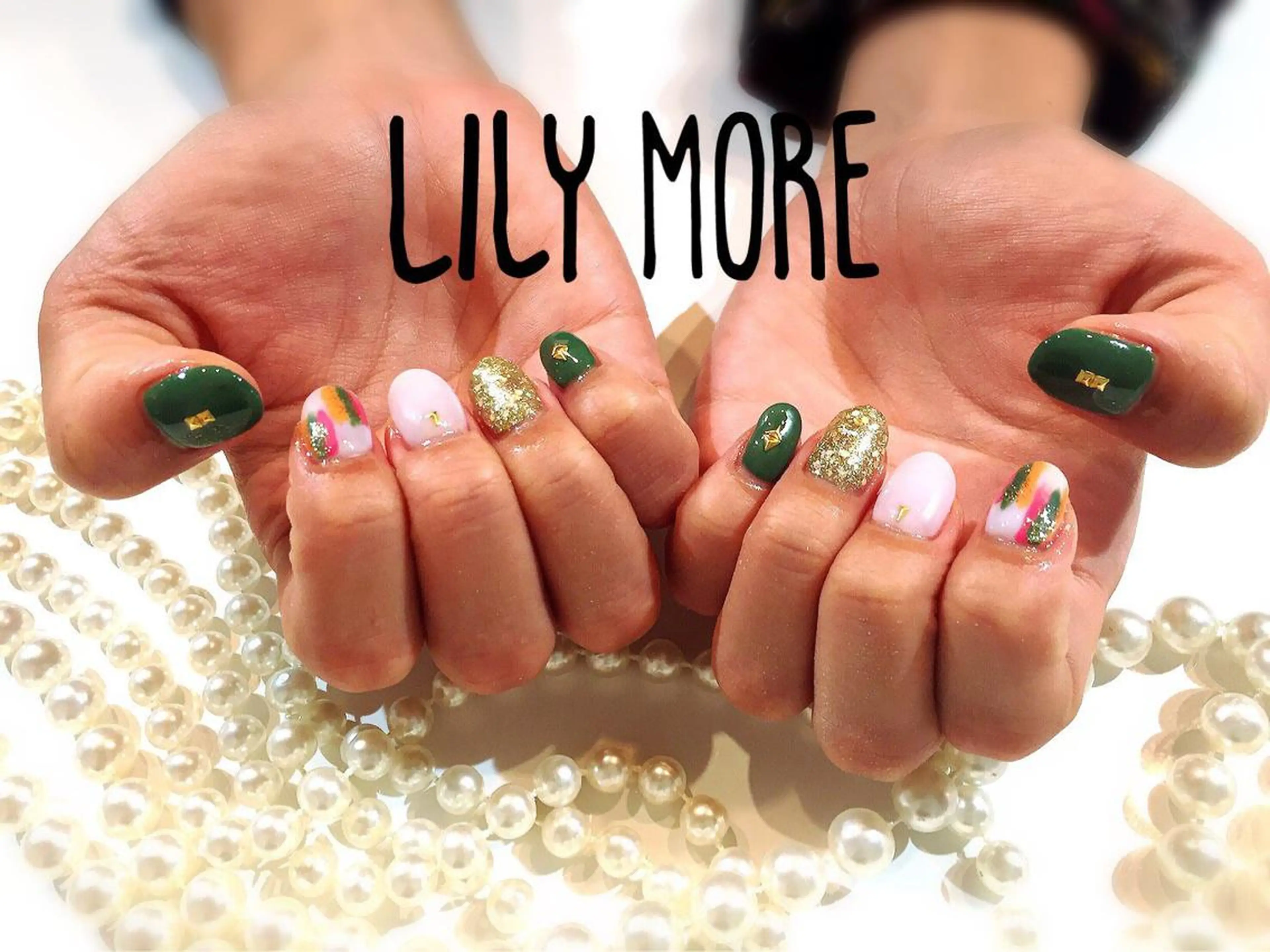 ネイル グリーン Lily closetのネイルデザイン